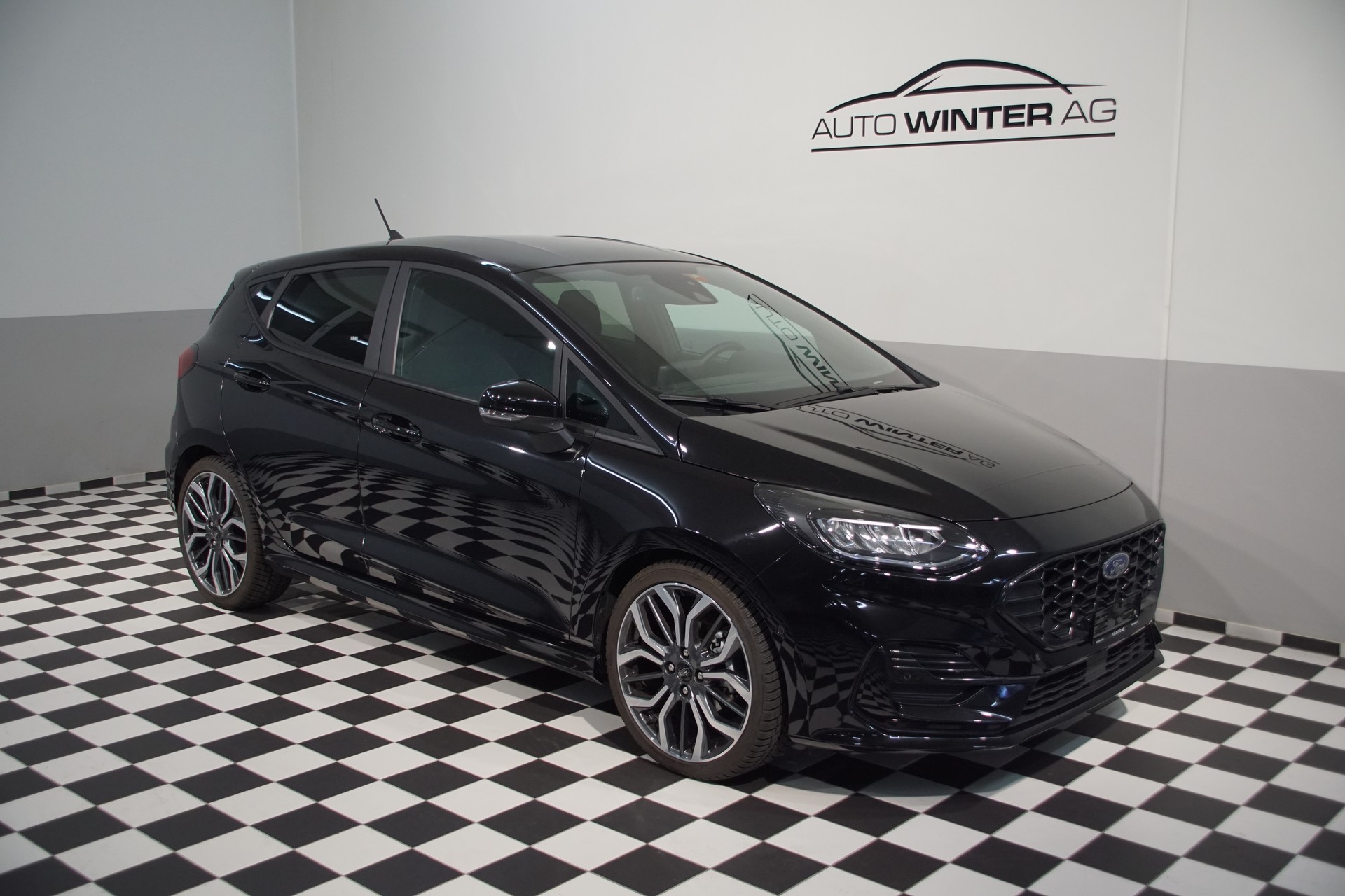 FORD Fiesta 1.0 SCTi MHEV ST-Line-image-4