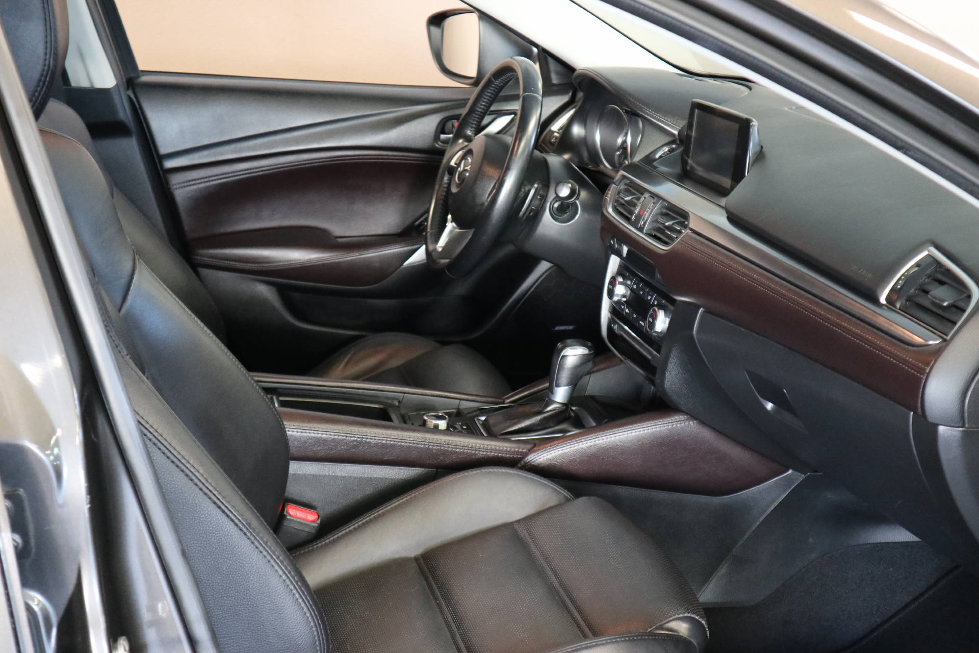 MAZDA 6 Sport Wagon 2.2 D HP Revolution AWD-image-7