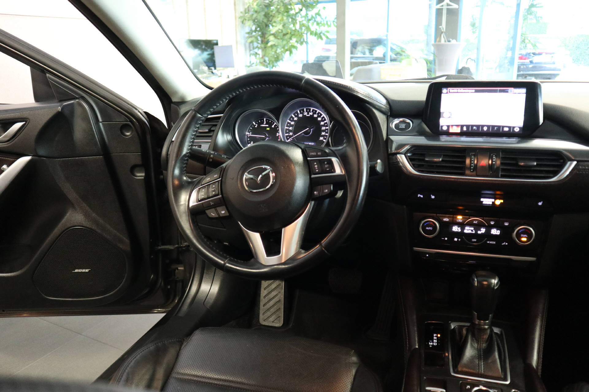 MAZDA 6 Sport Wagon 2.2 D HP Revolution AWD-image-12