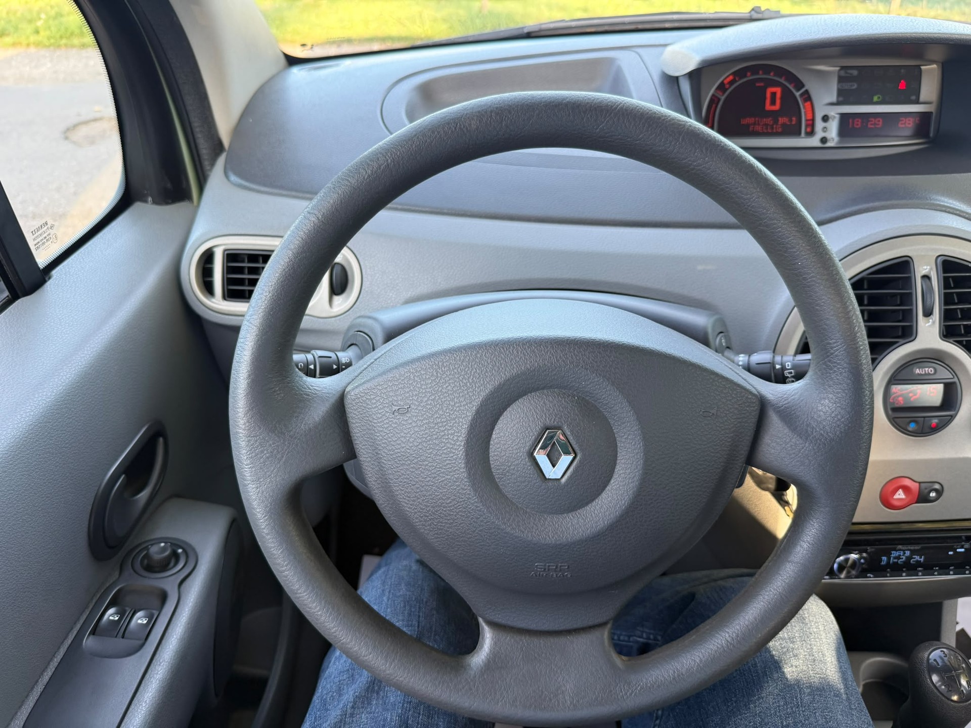 RENAULT Modus 1.5 dCi Expression-image-11
