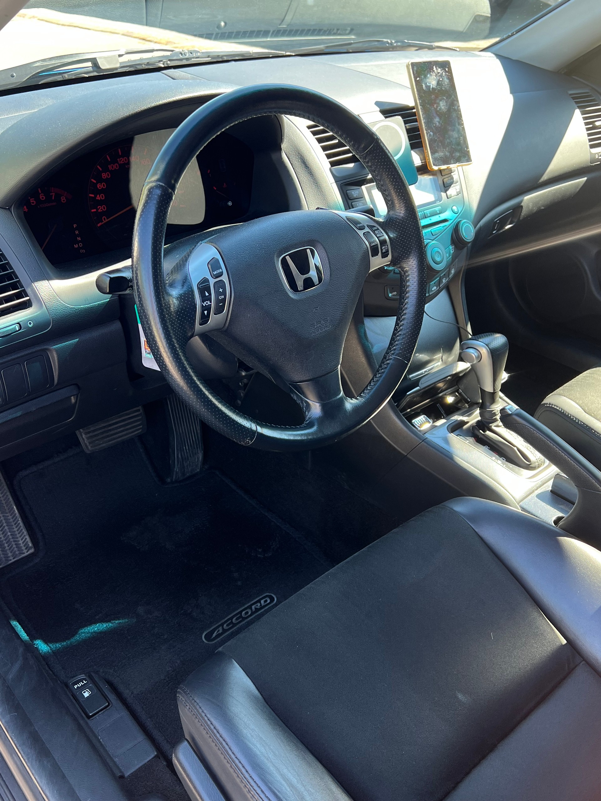 HONDA Accord Tourer 2.0i-image-6