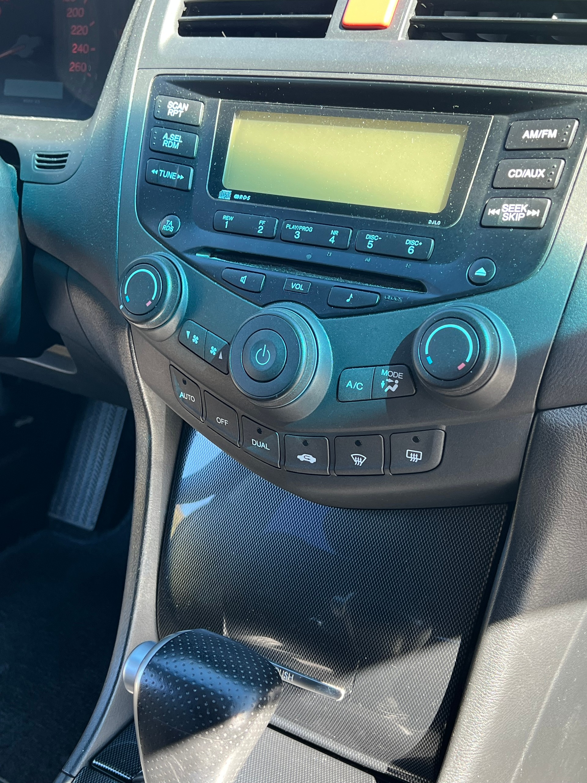 HONDA Accord Tourer 2.0i-image-10