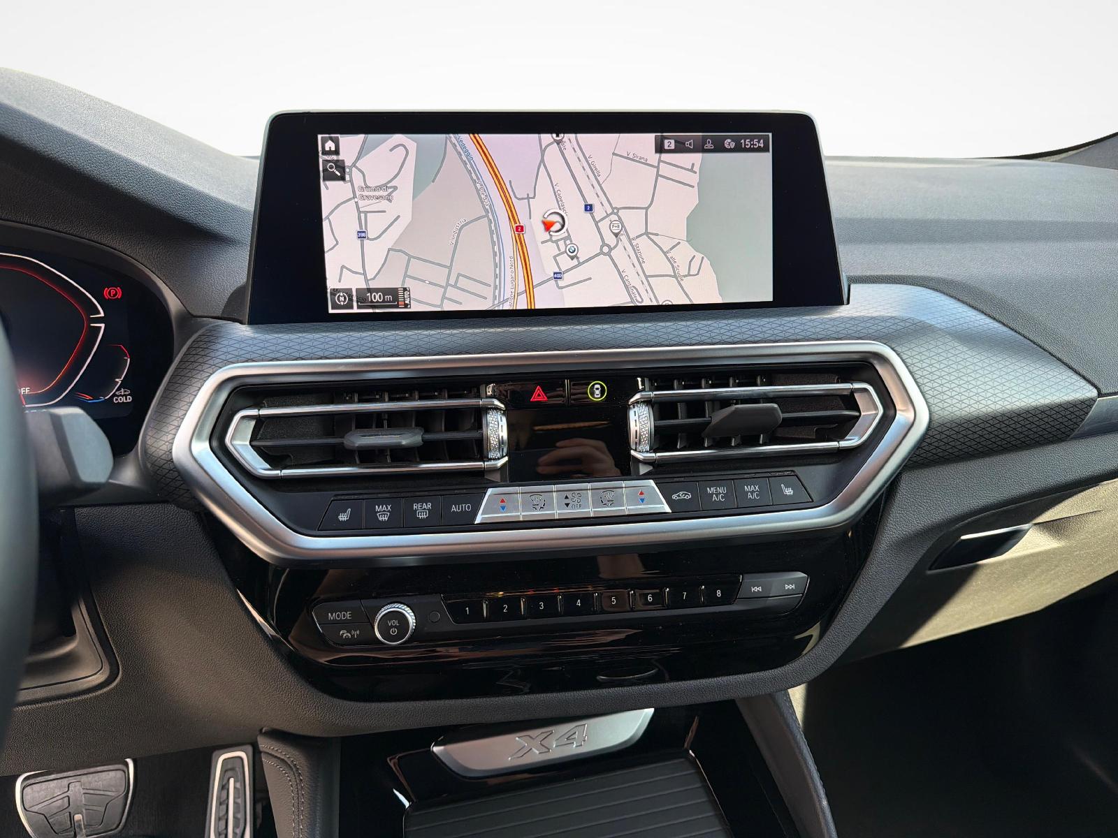 BMW X4 20d xDrive-image-14