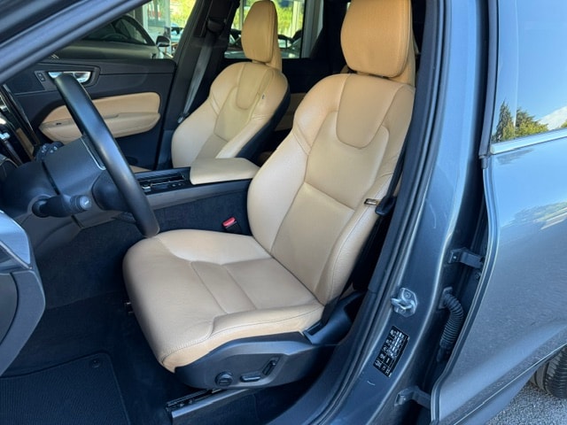 VOLVO XC60 T5 AWD Momentum Geartronic-image-11