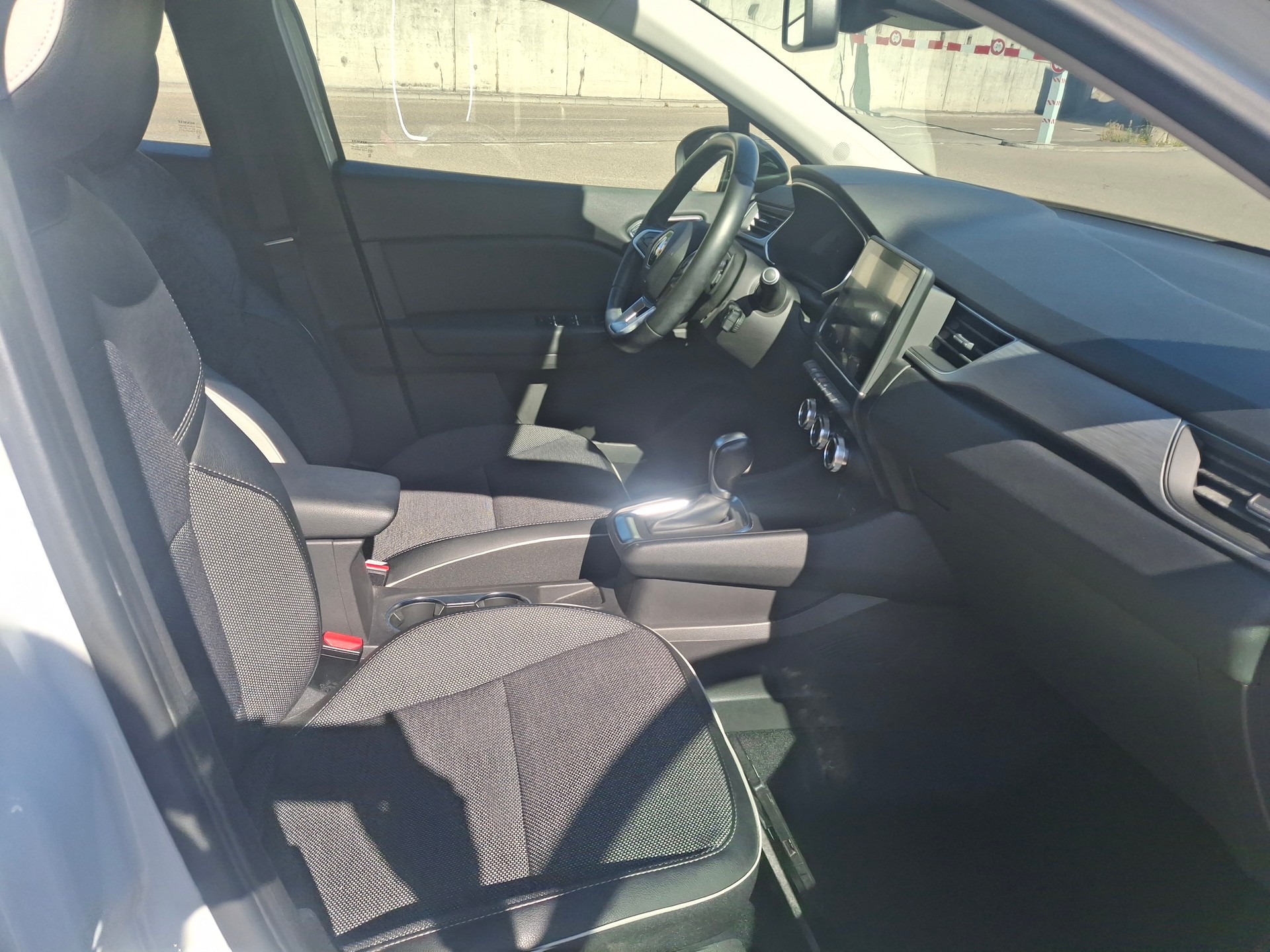 RENAULT Captur 1.3 TCe EDC Intens EDC-image-20