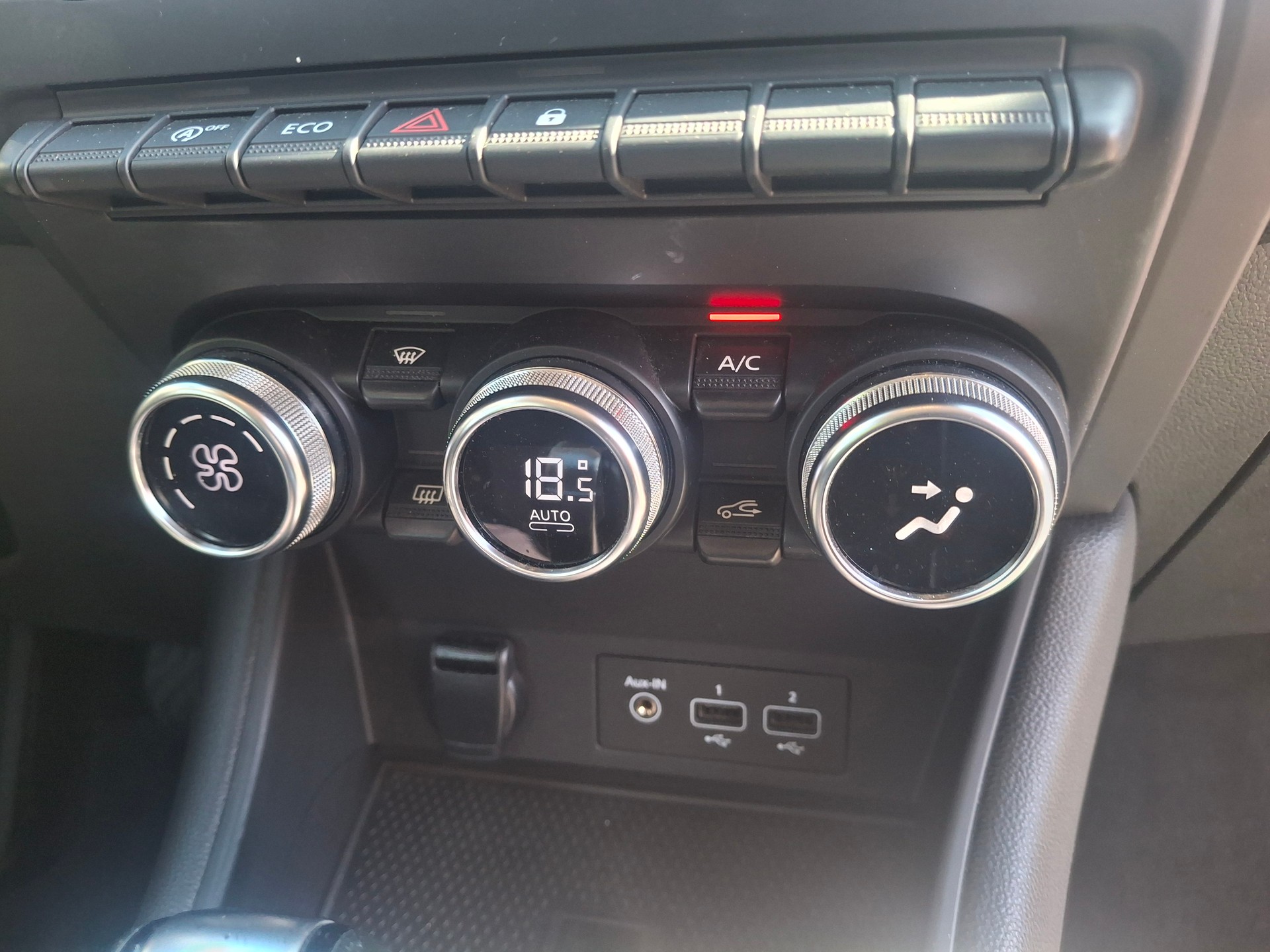 RENAULT Captur 1.3 TCe EDC Intens EDC-image-18