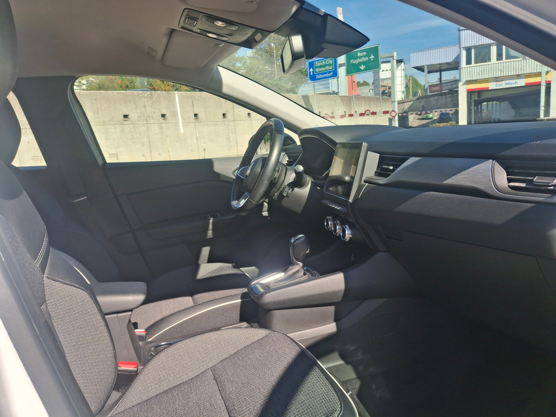 RENAULT Captur 1.3 TCe EDC Intens EDC-image-24