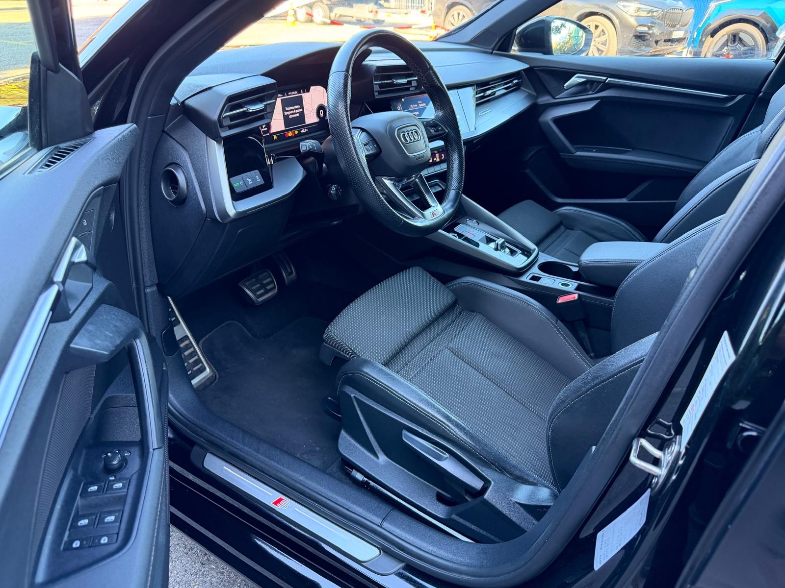 AUDI A3 Limousine 35 TFSI S-Line S-tronic-image-10