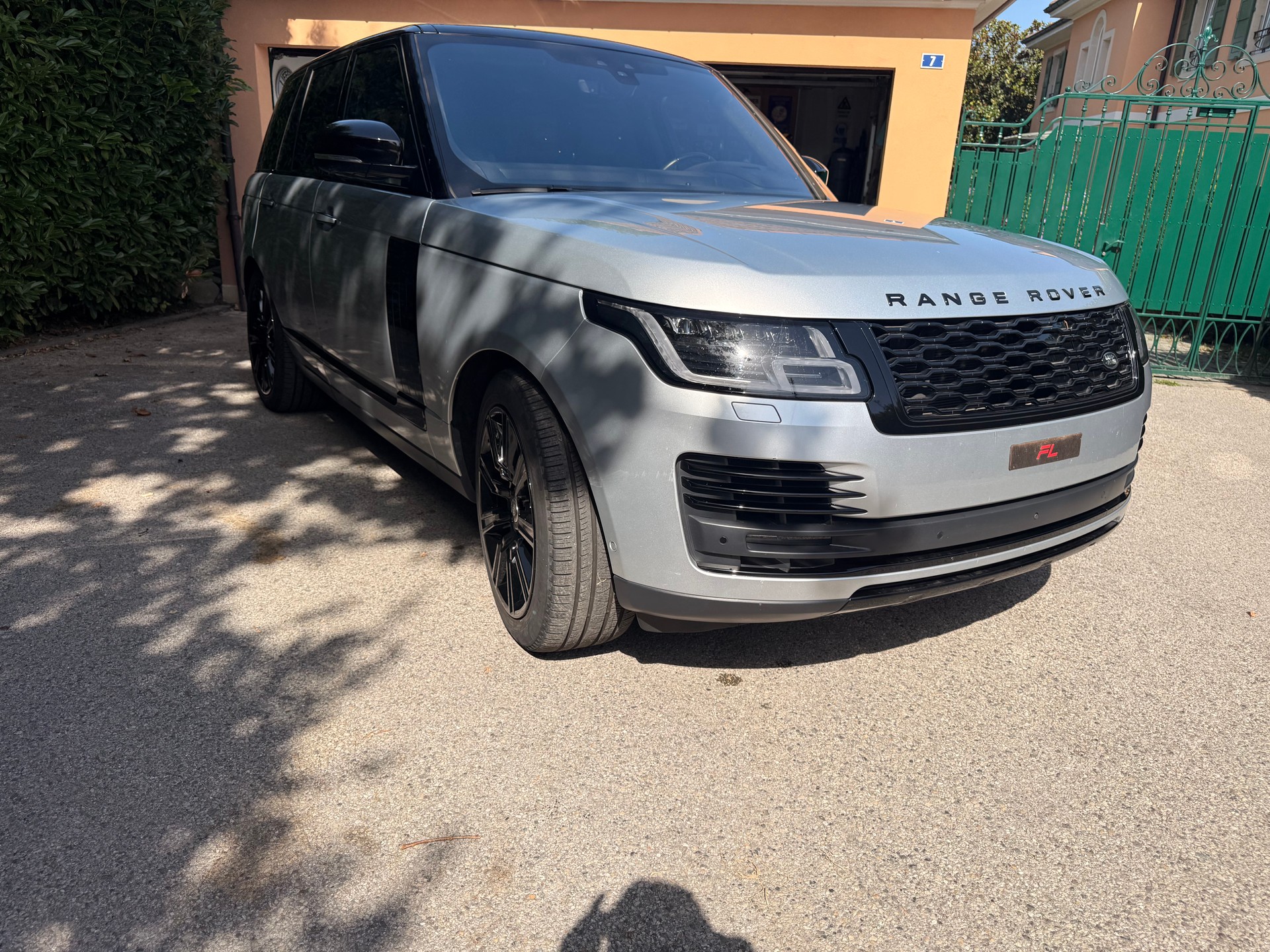 LAND ROVER 2.0 P400e Autobiography-image-5