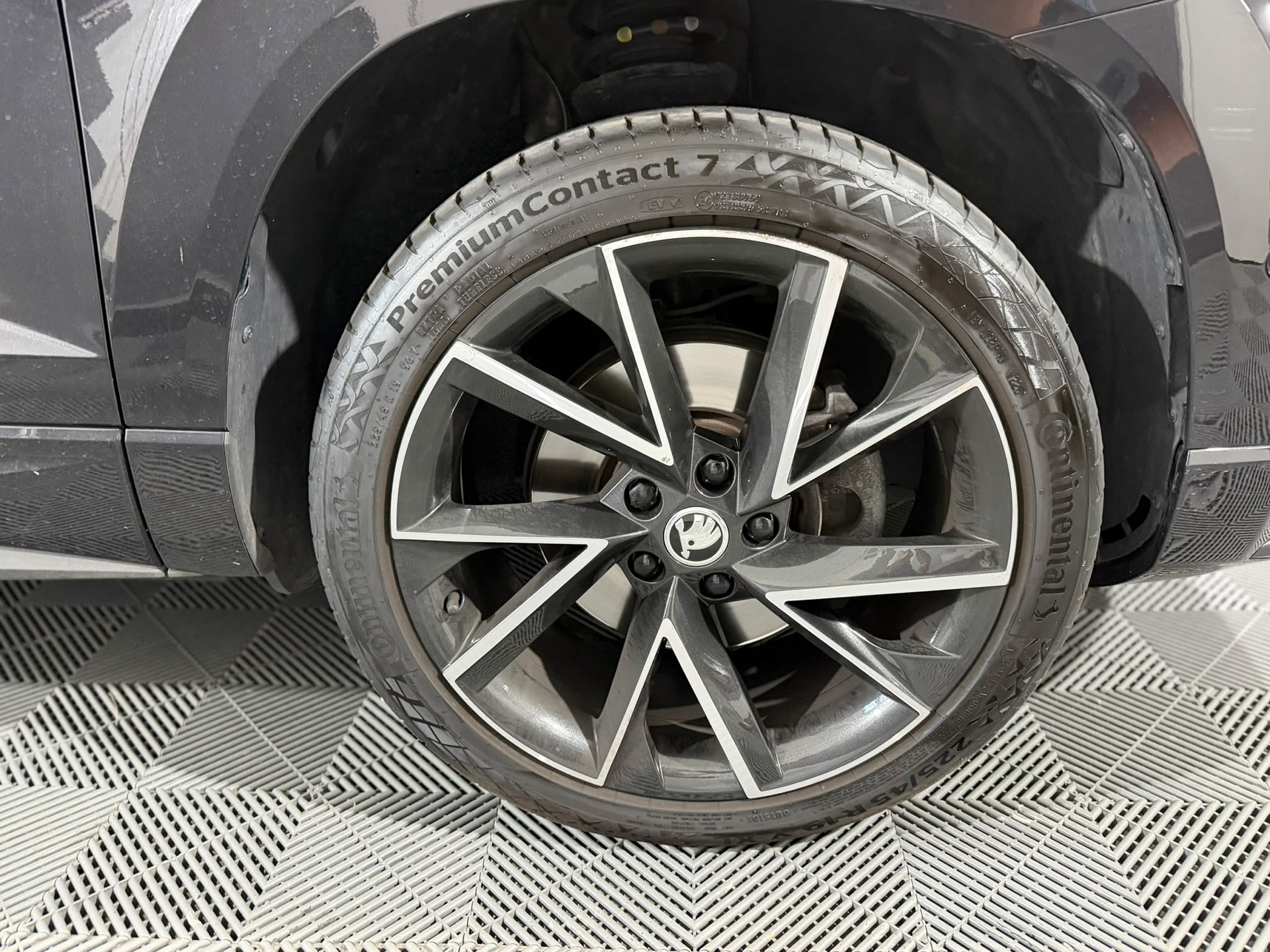 SKODA Karoq 2.0 TSI SportLine 4x4 DSG - Toit ouvrant - Caméra de recul-image-19