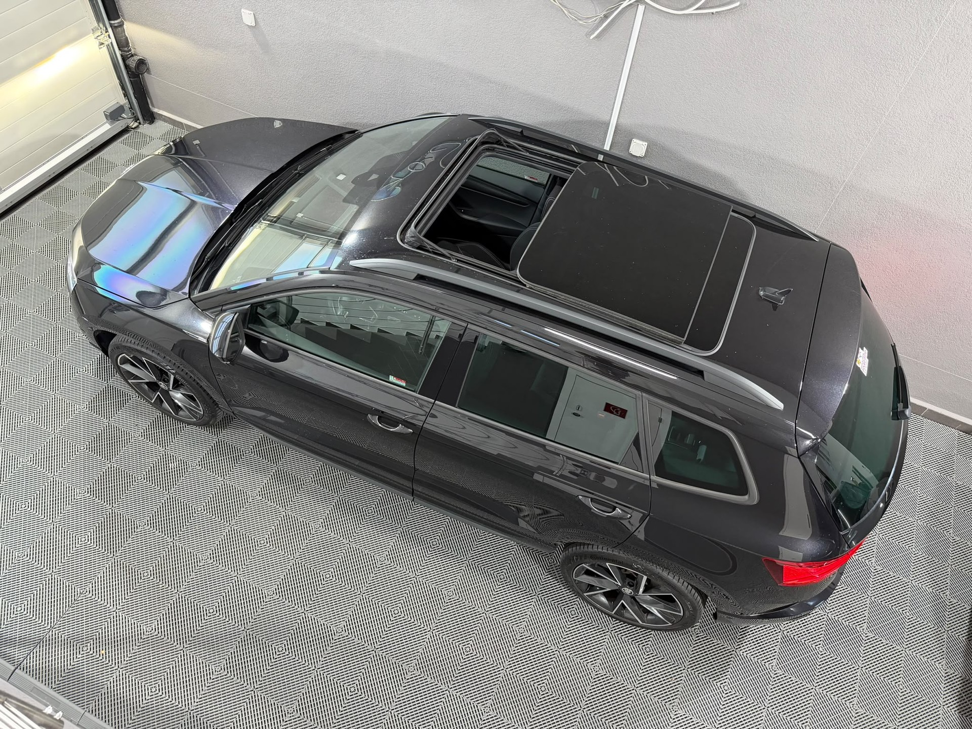 SKODA Karoq 2.0 TSI SportLine 4x4 DSG - Toit ouvrant - Caméra de recul-image-4