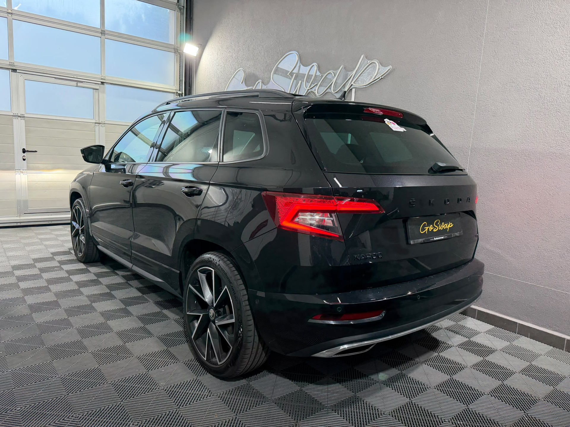 SKODA Karoq 2.0 TSI SportLine 4x4 DSG - Toit ouvrant - Caméra de recul-image-5