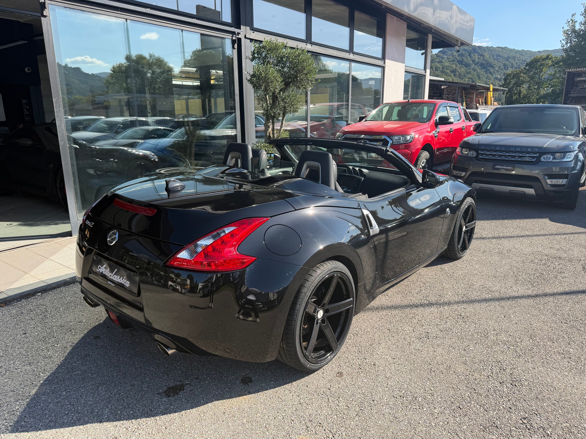 NISSAN 370 Z Roadster-image-9