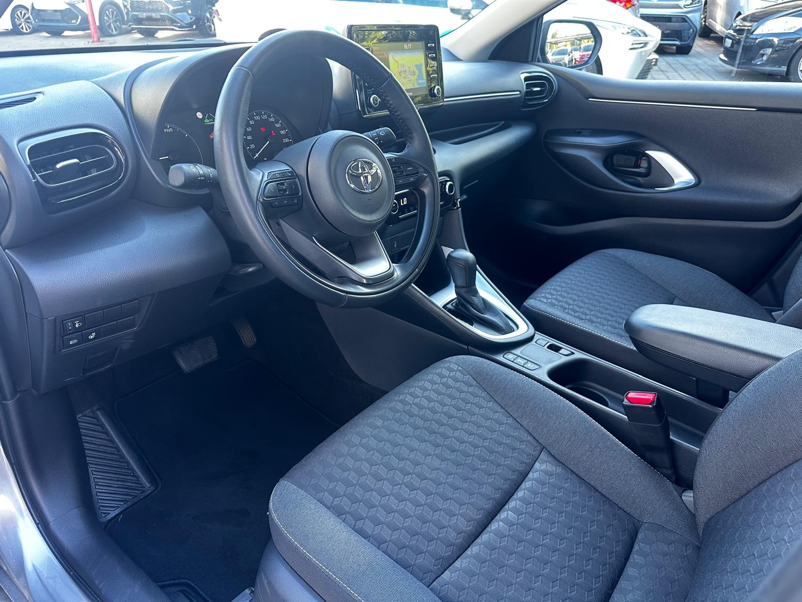 TOYOTA Yaris 1.5 VVT-i HSD Comfort-image-7
