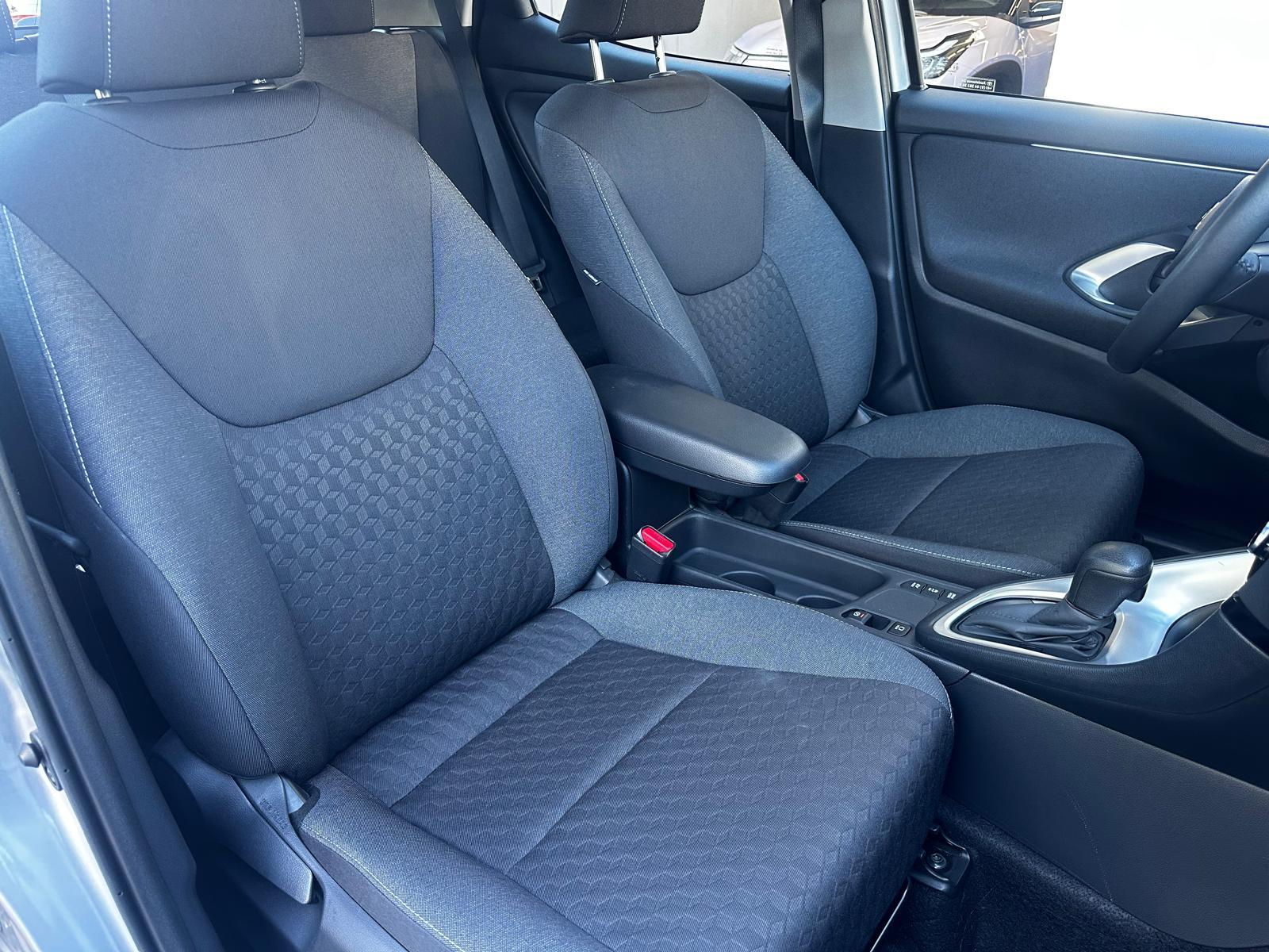 TOYOTA Yaris 1.5 VVT-i HSD Comfort-image-14