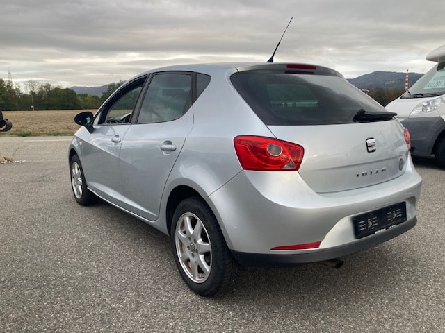 SEAT Ibiza 1.6 Good Stuff-image-2