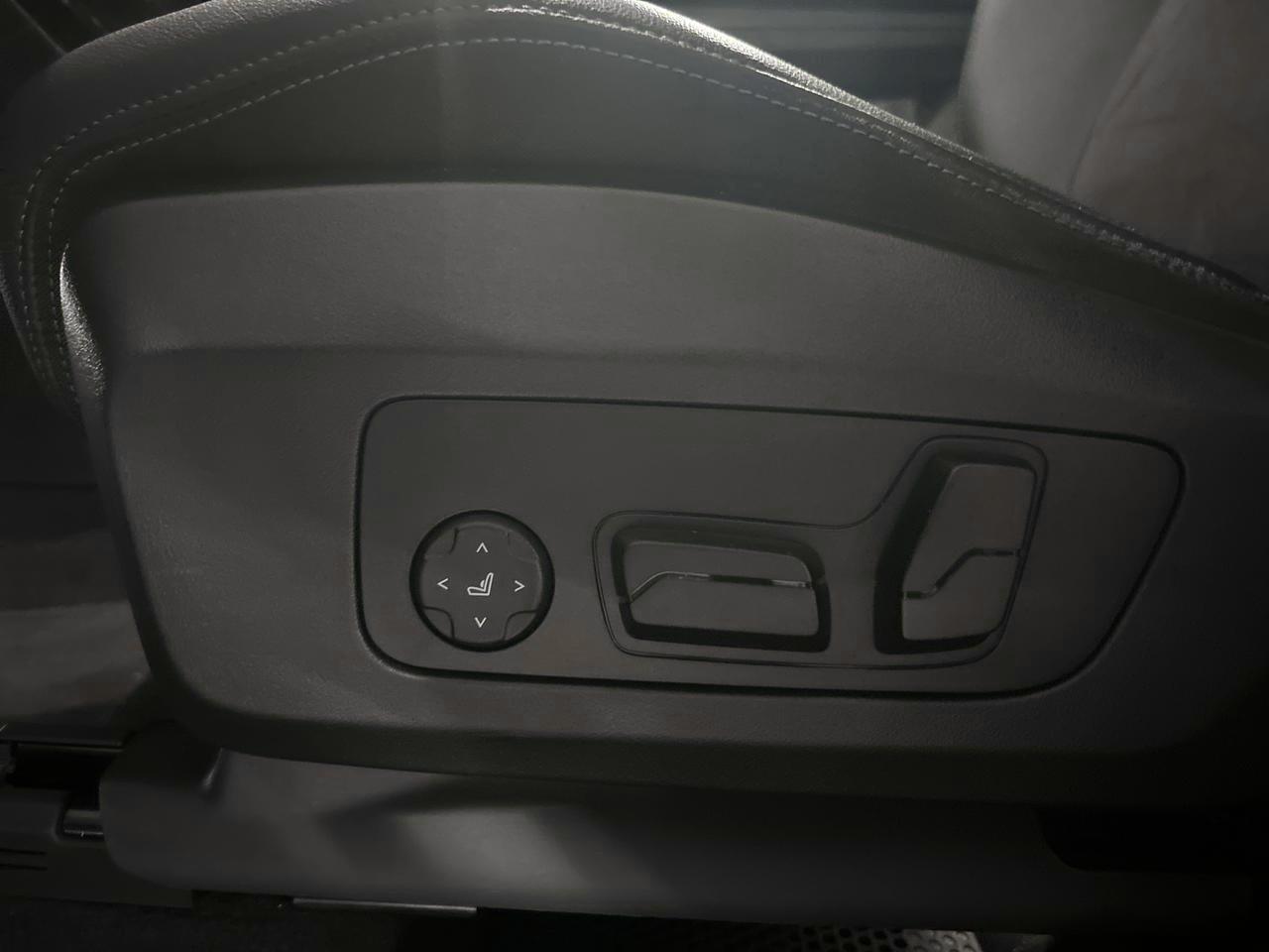 BMW 218d A.T. M Sport-image-27