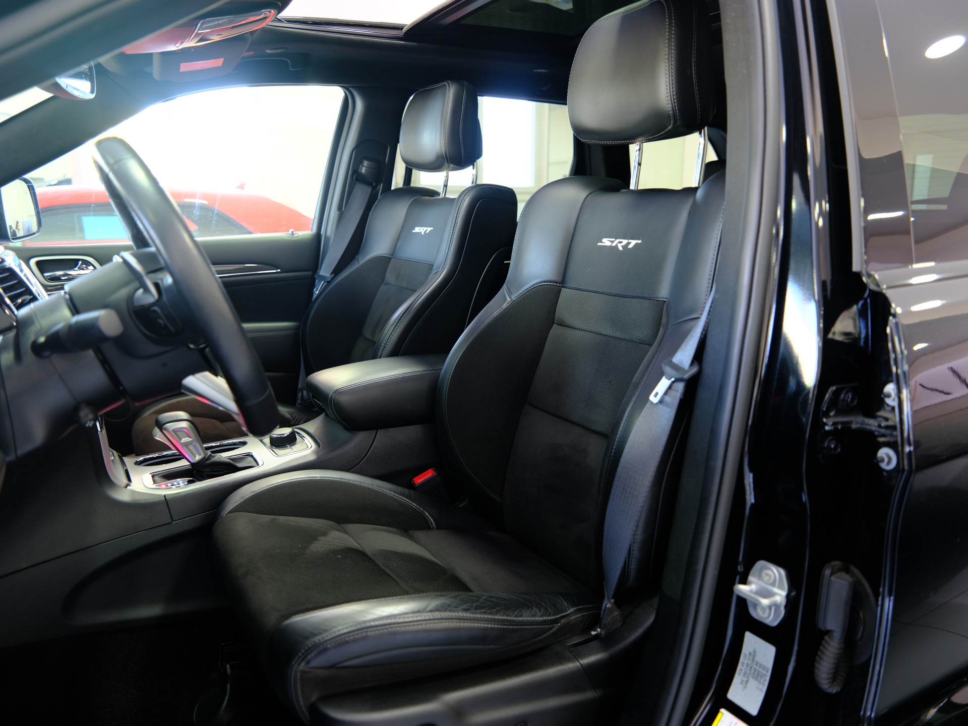 JEEP Grand Cherokee 6.4 V8 HEMI SRT8 Automatic-image-15