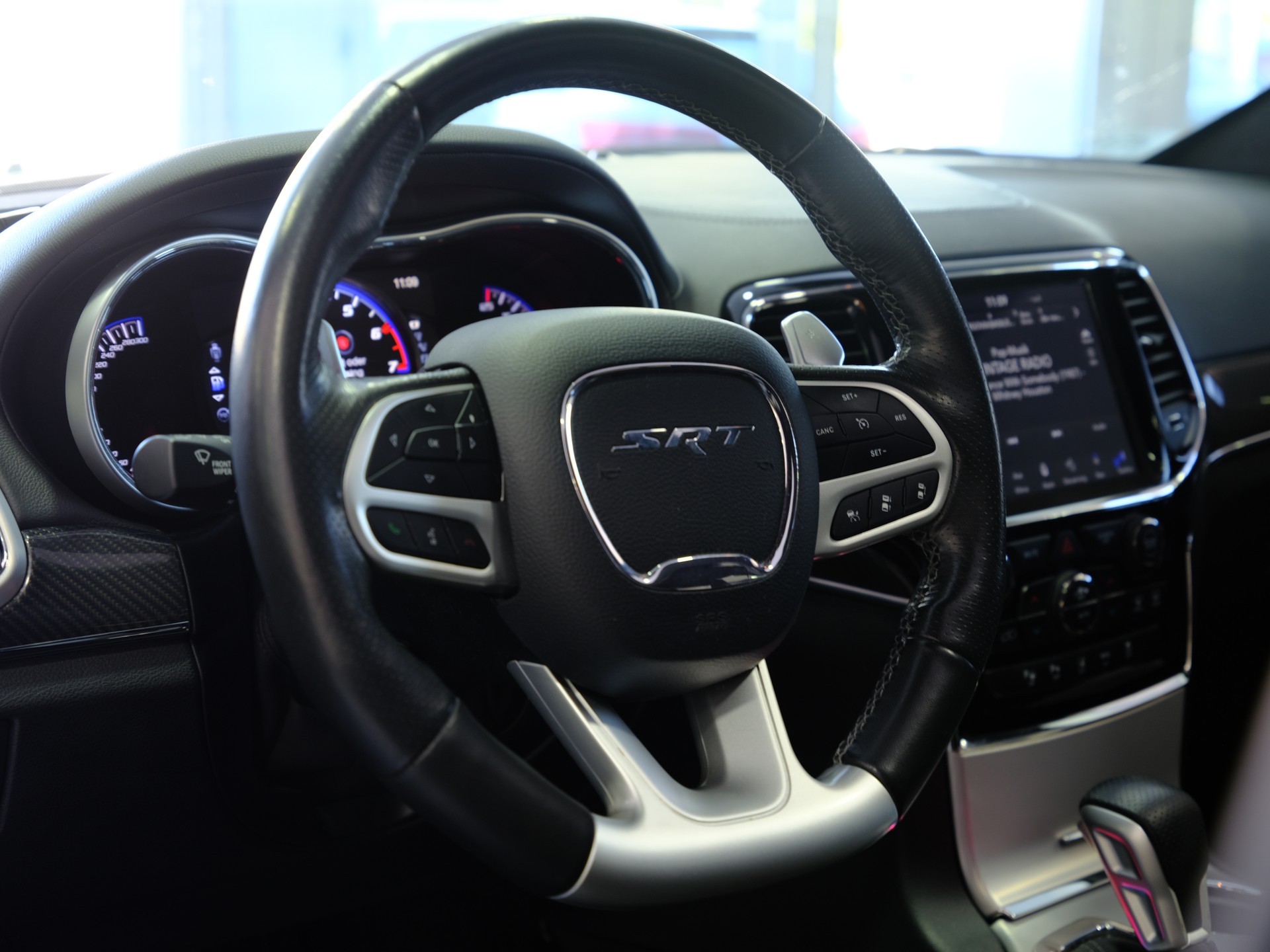 JEEP Grand Cherokee 6.4 V8 HEMI SRT8 Automatic-image-13