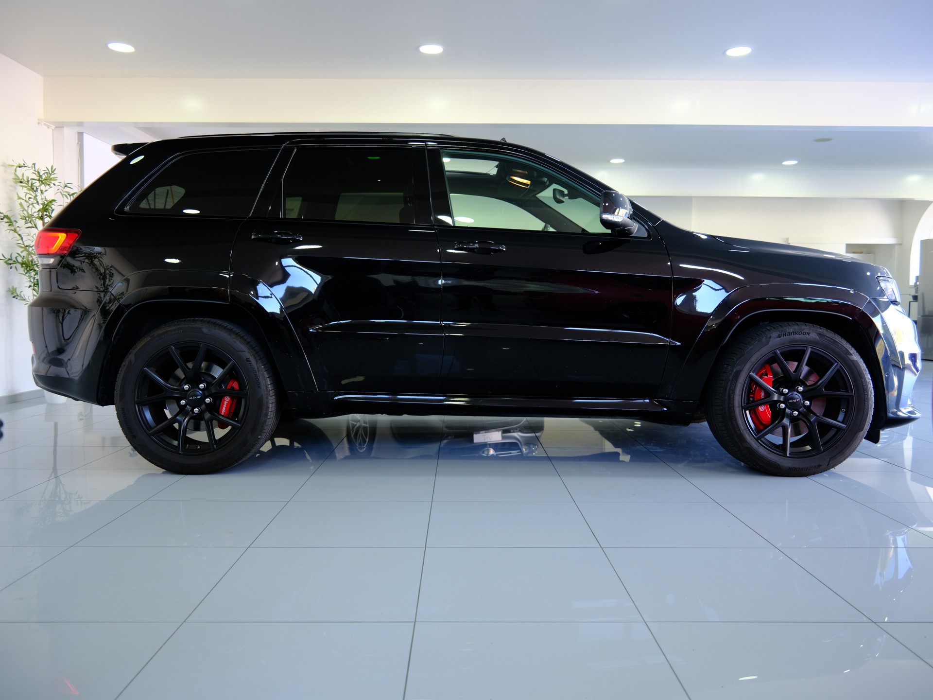JEEP Grand Cherokee 6.4 V8 HEMI SRT8 Automatic-image-9
