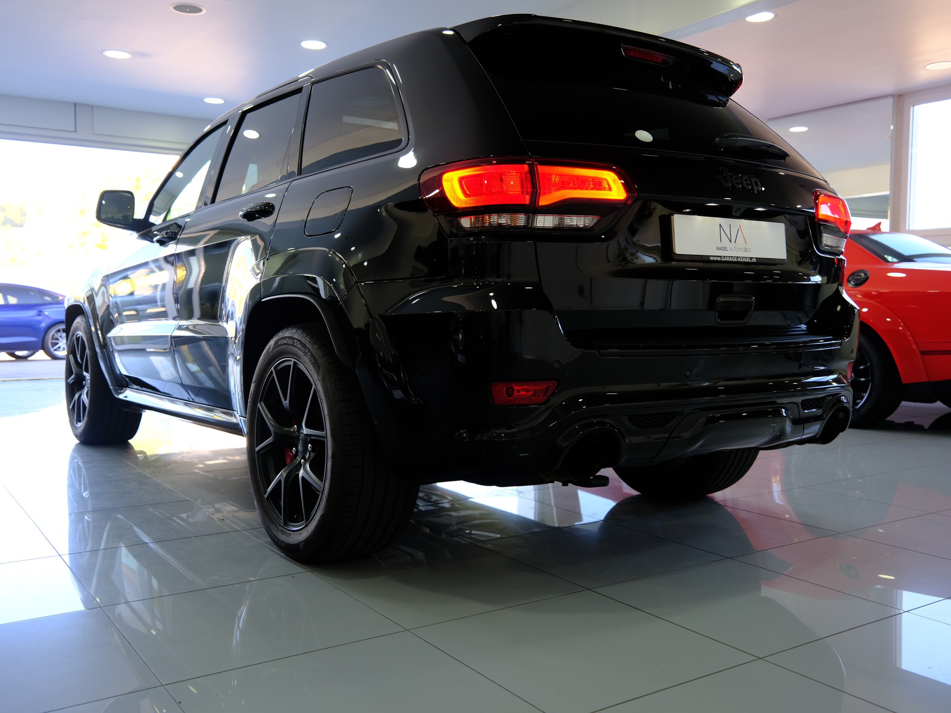 JEEP Grand Cherokee 6.4 V8 HEMI SRT8 Automatic-image-4