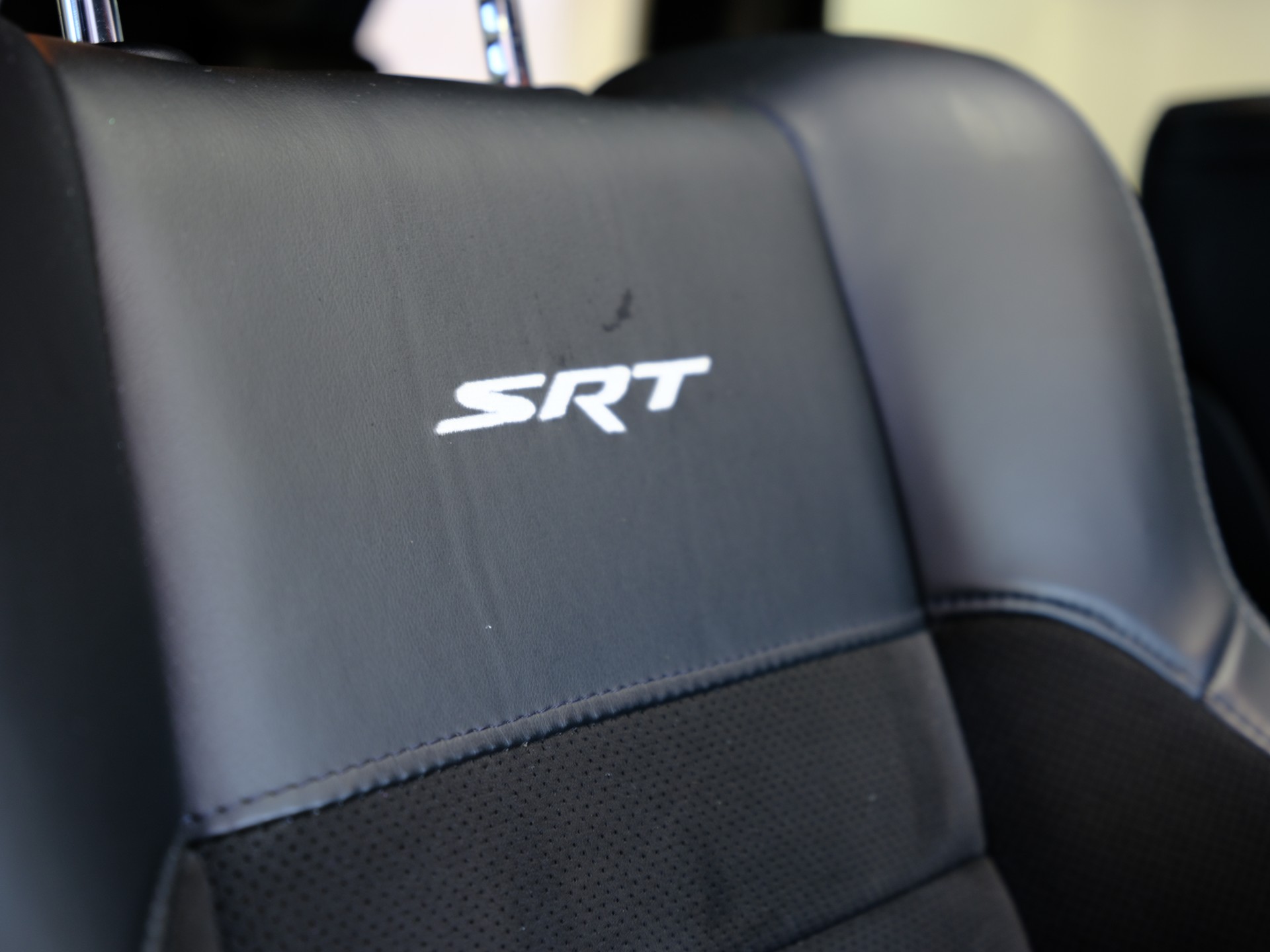 JEEP Grand Cherokee 6.4 V8 HEMI SRT8 Automatic-image-19