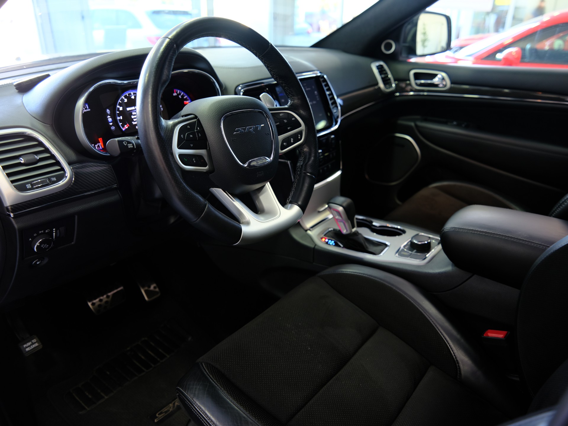 JEEP Grand Cherokee 6.4 V8 HEMI SRT8 Automatic-image-14
