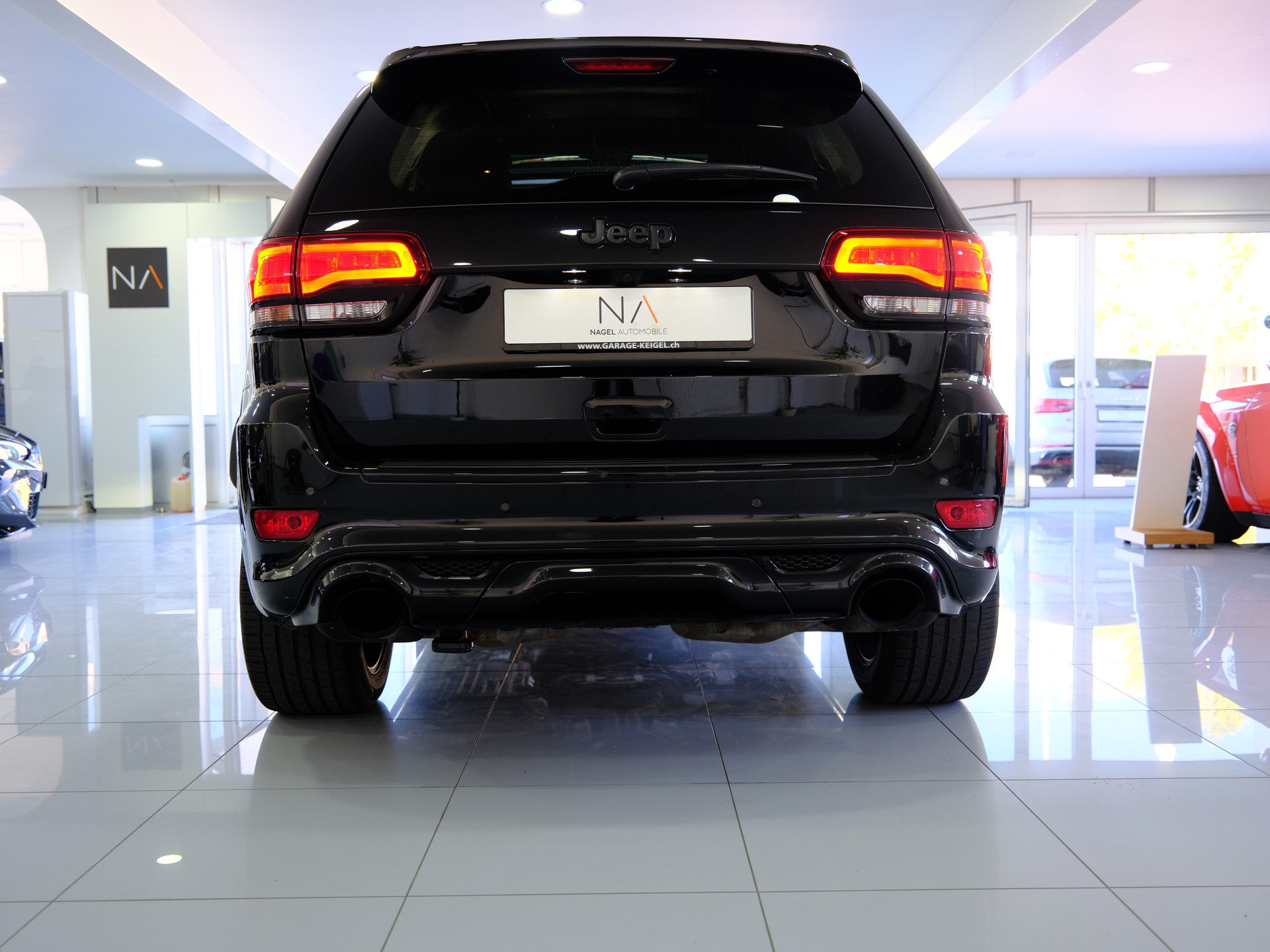 JEEP Grand Cherokee 6.4 V8 HEMI SRT8 Automatic-image-5