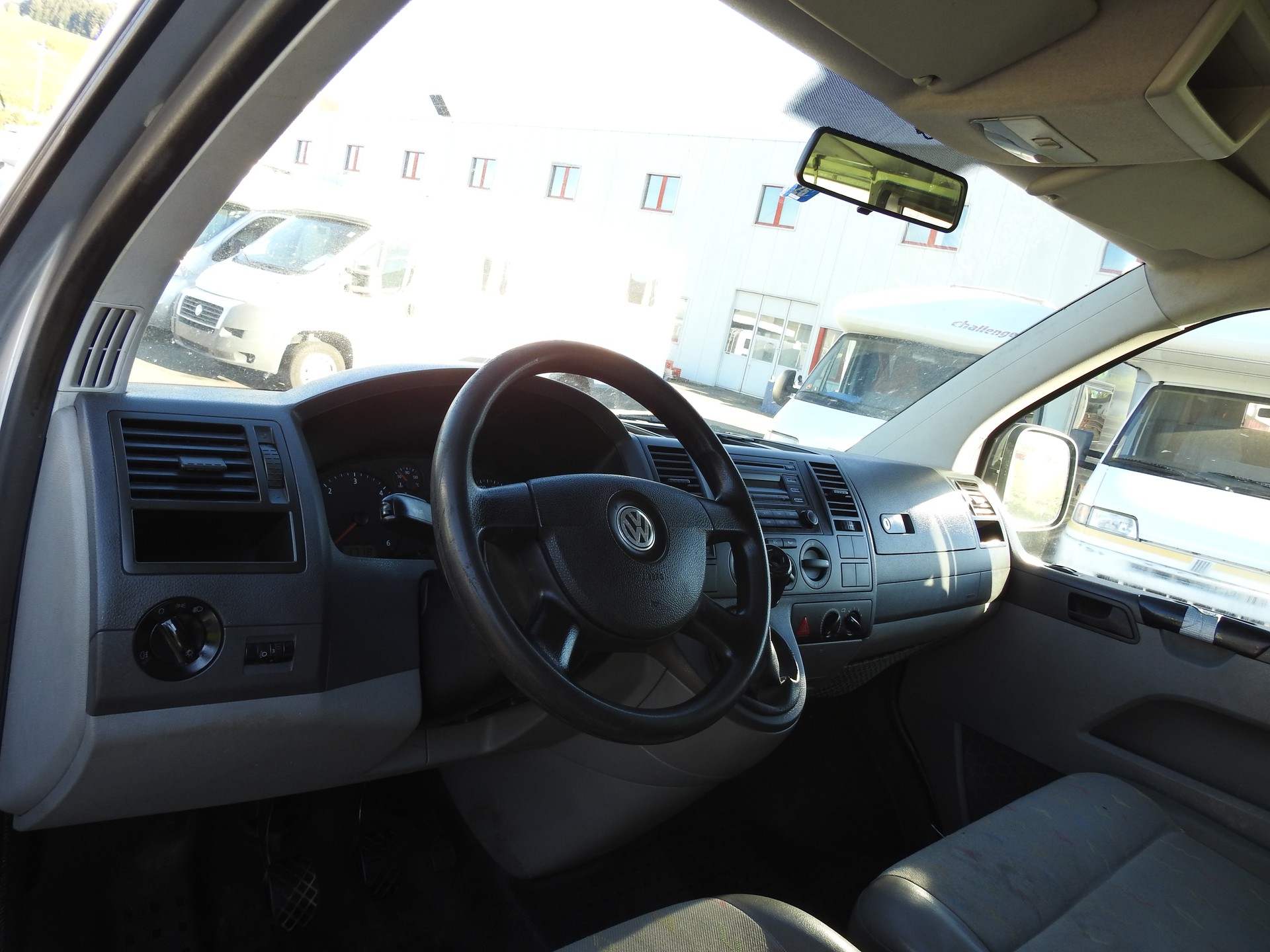 VW T5 2.5 TDI PD 4MOTION-image-11