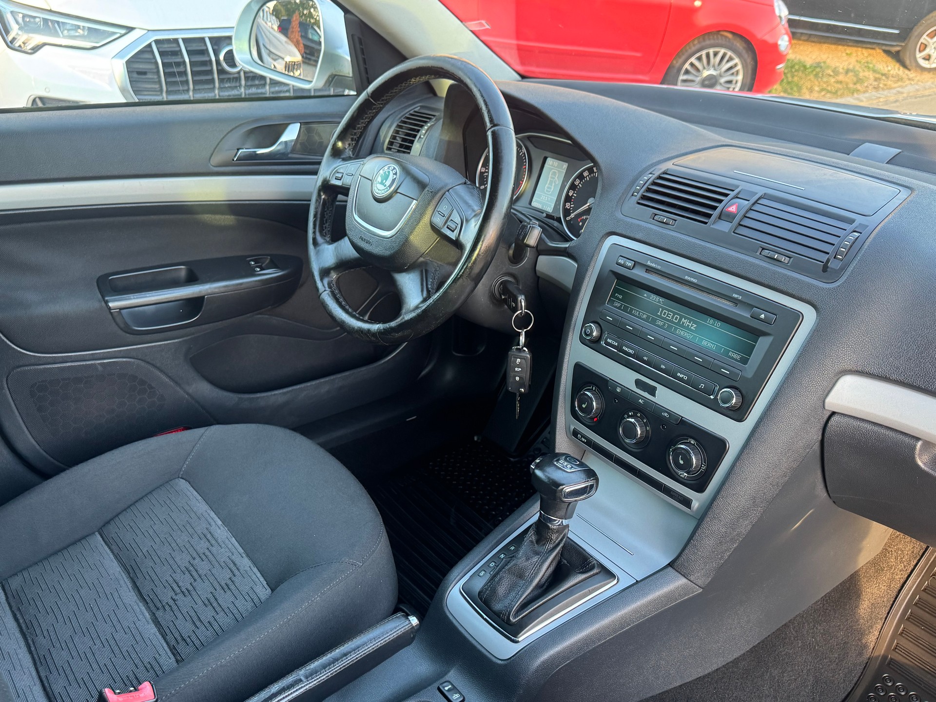 SKODA Octavia Combi 1.2 TSI Ambition DSG-image-6