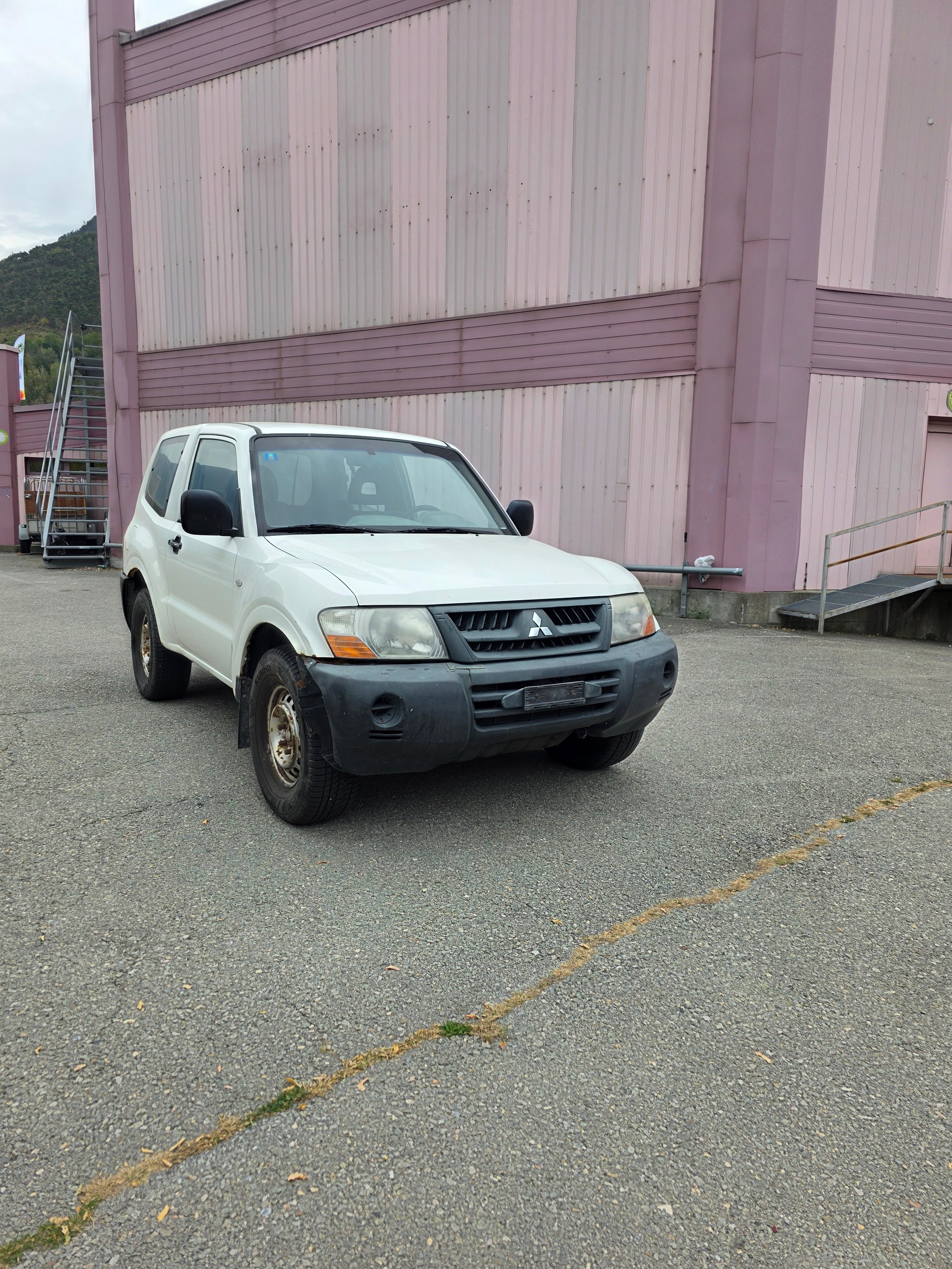 MITSUBISHI Pajero 3.2 DI-D Dakar-image-2