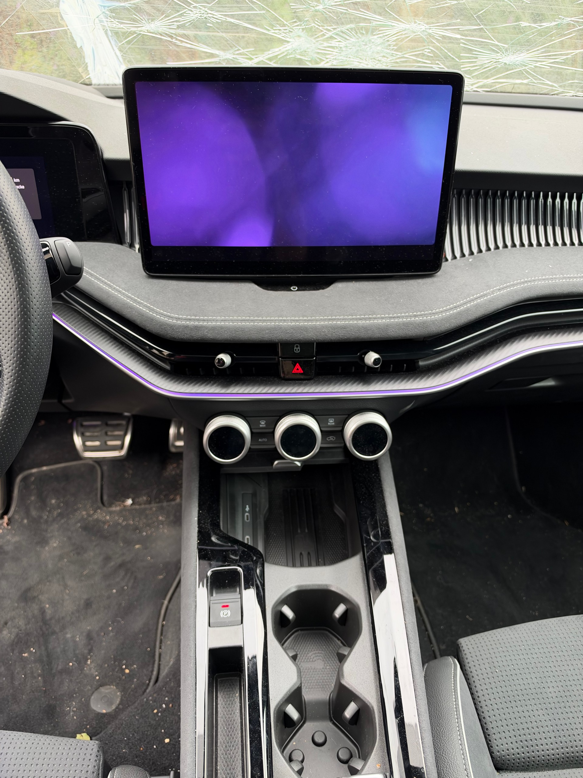 SKODA Superb Combi 1.5 TSI PHEV Sportline DSG-image-12