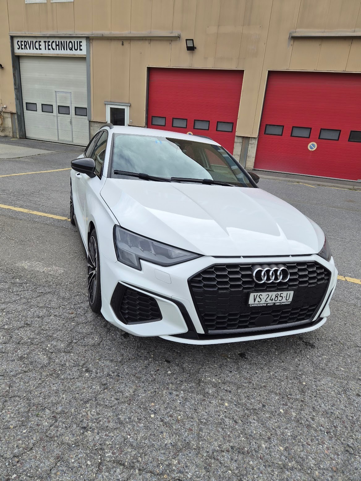 AUDI 1.5 35 TFSI S Line Attraction S-Tronic-image-1