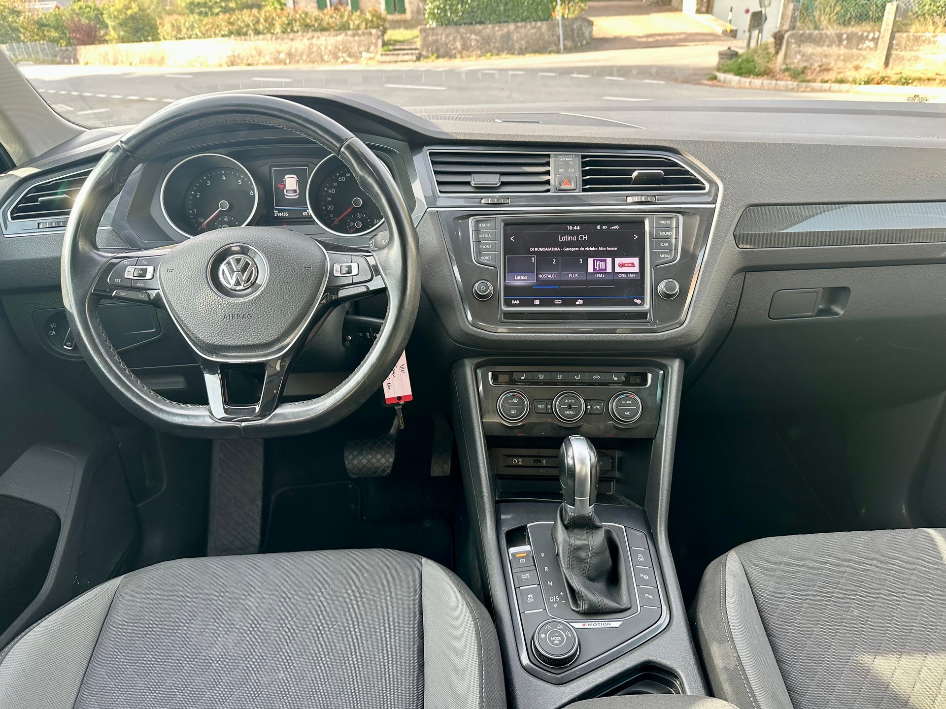 VW Tiguan 2.0TSI Comfortline 4Motion DSG-image-11