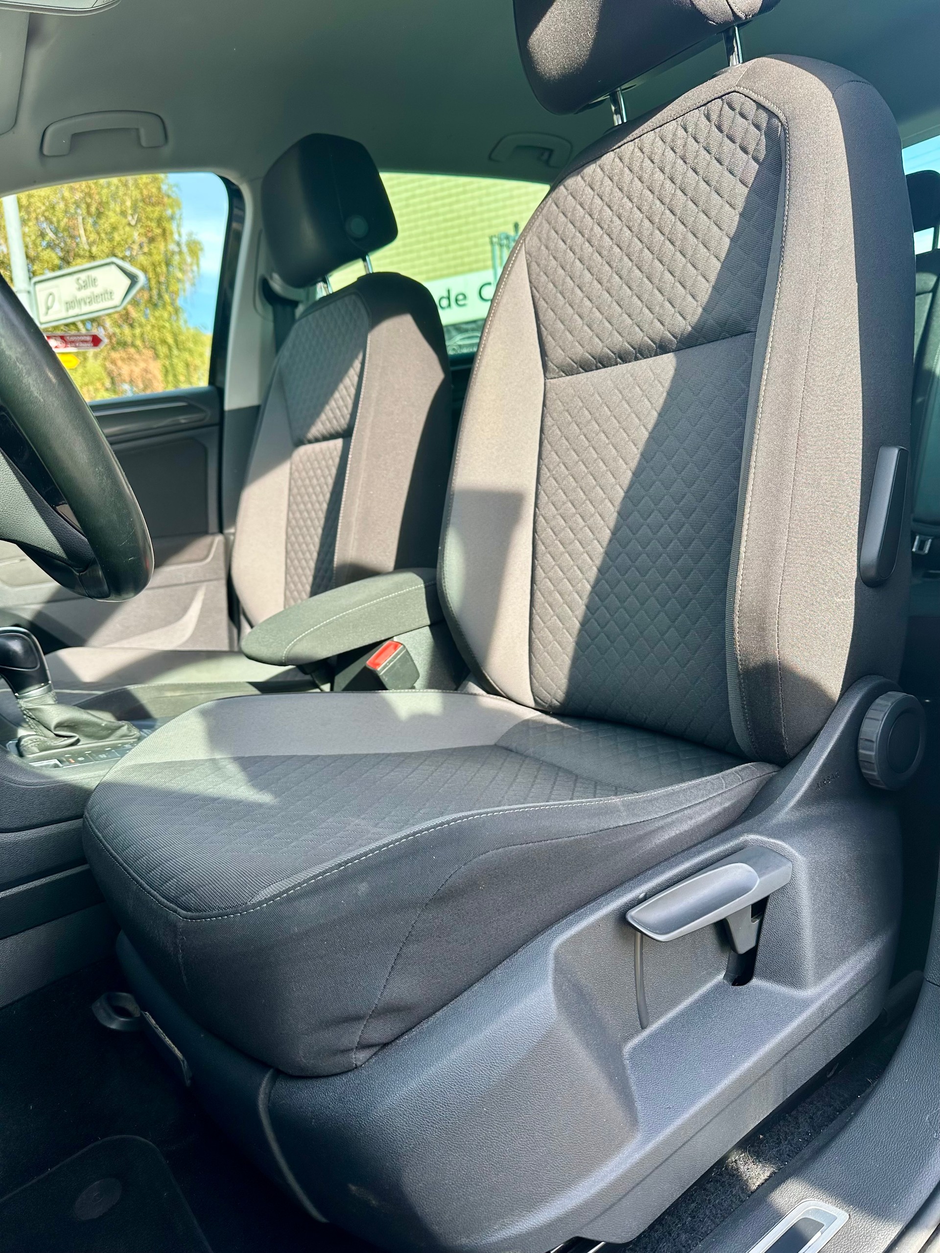 VW Tiguan 2.0TSI Comfortline 4Motion DSG-image-14