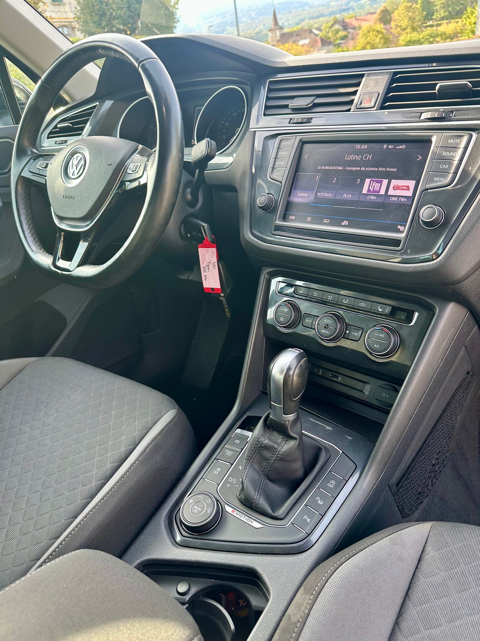 VW Tiguan 2.0TSI Comfortline 4Motion DSG-image-13