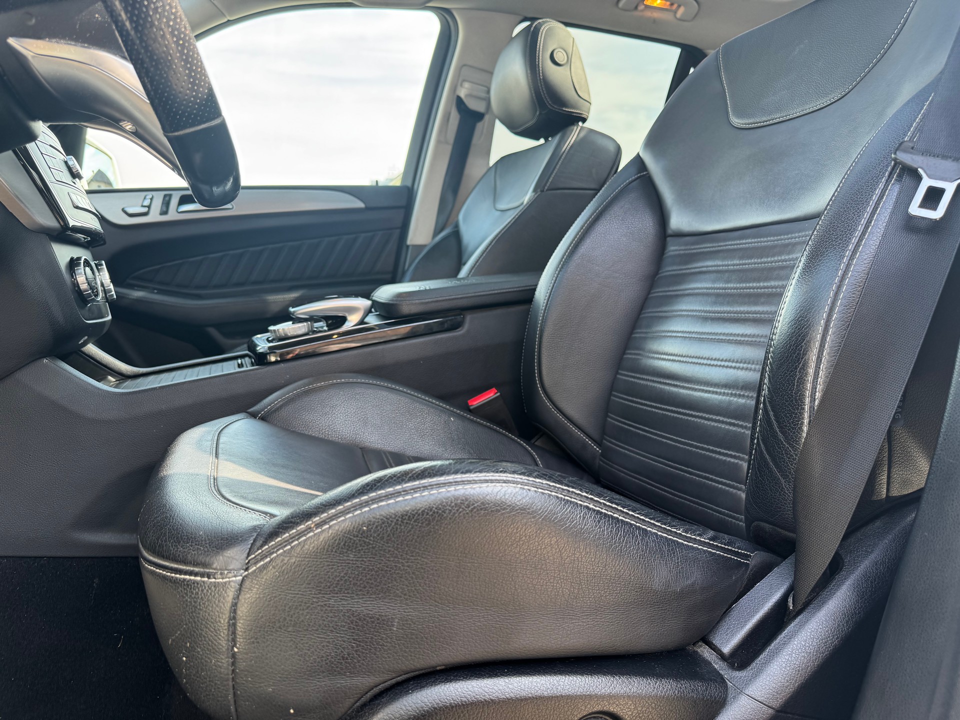 MERCEDES-BENZ GLE 250 d 4Matic 9G-Tronic-image-7