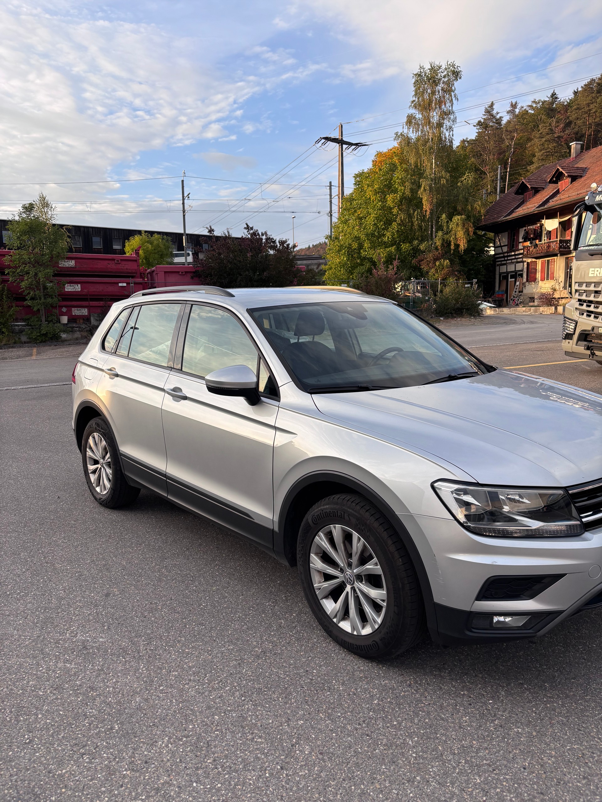 VW Tiguan 2.0 TDI SCR Comfortline 4Motion DSG-image-1