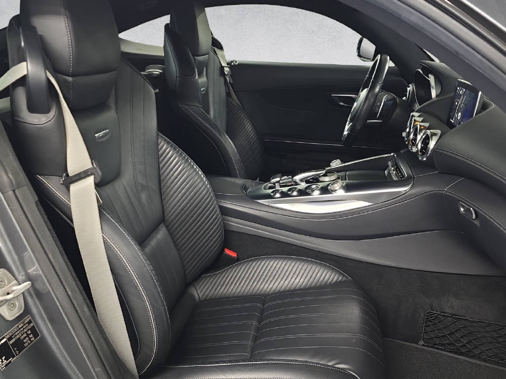 MERCEDES-BENZ AMG GT Coupé-image-13