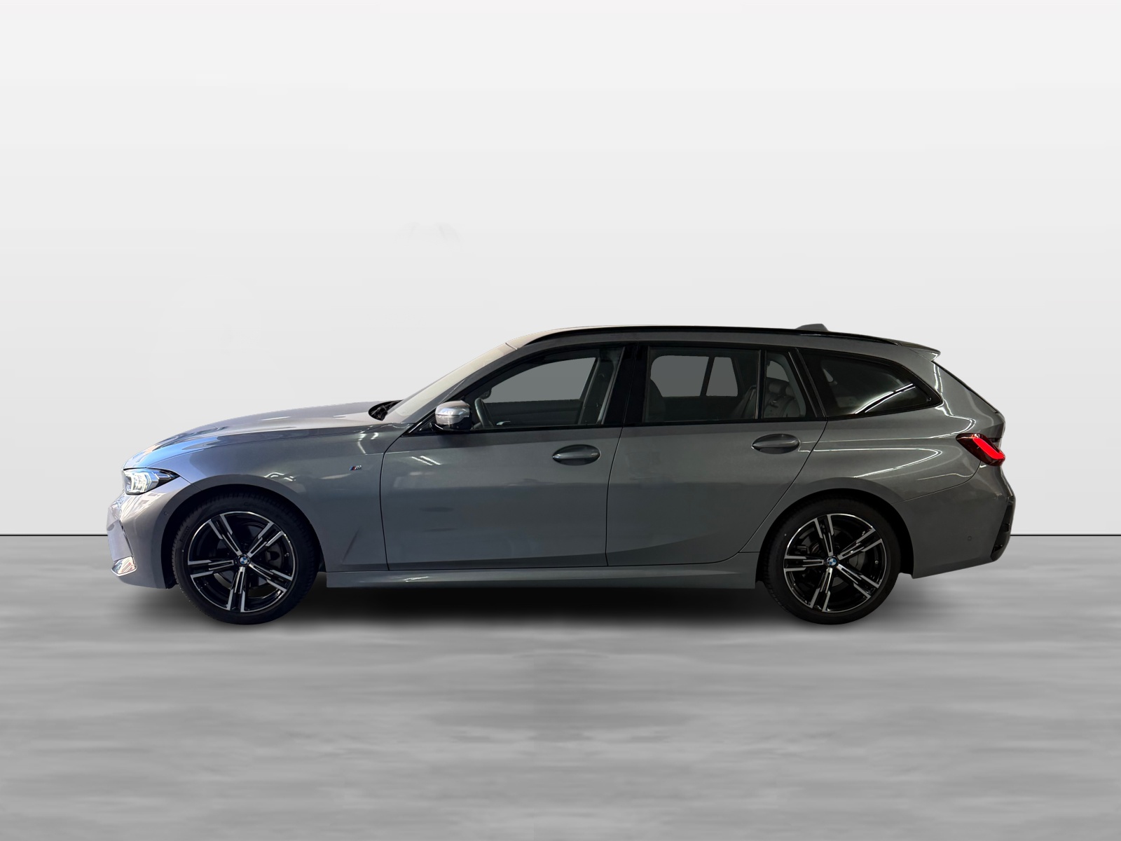 BMW 320d xDrive 48V Touring Steptronic M Sport-image-2