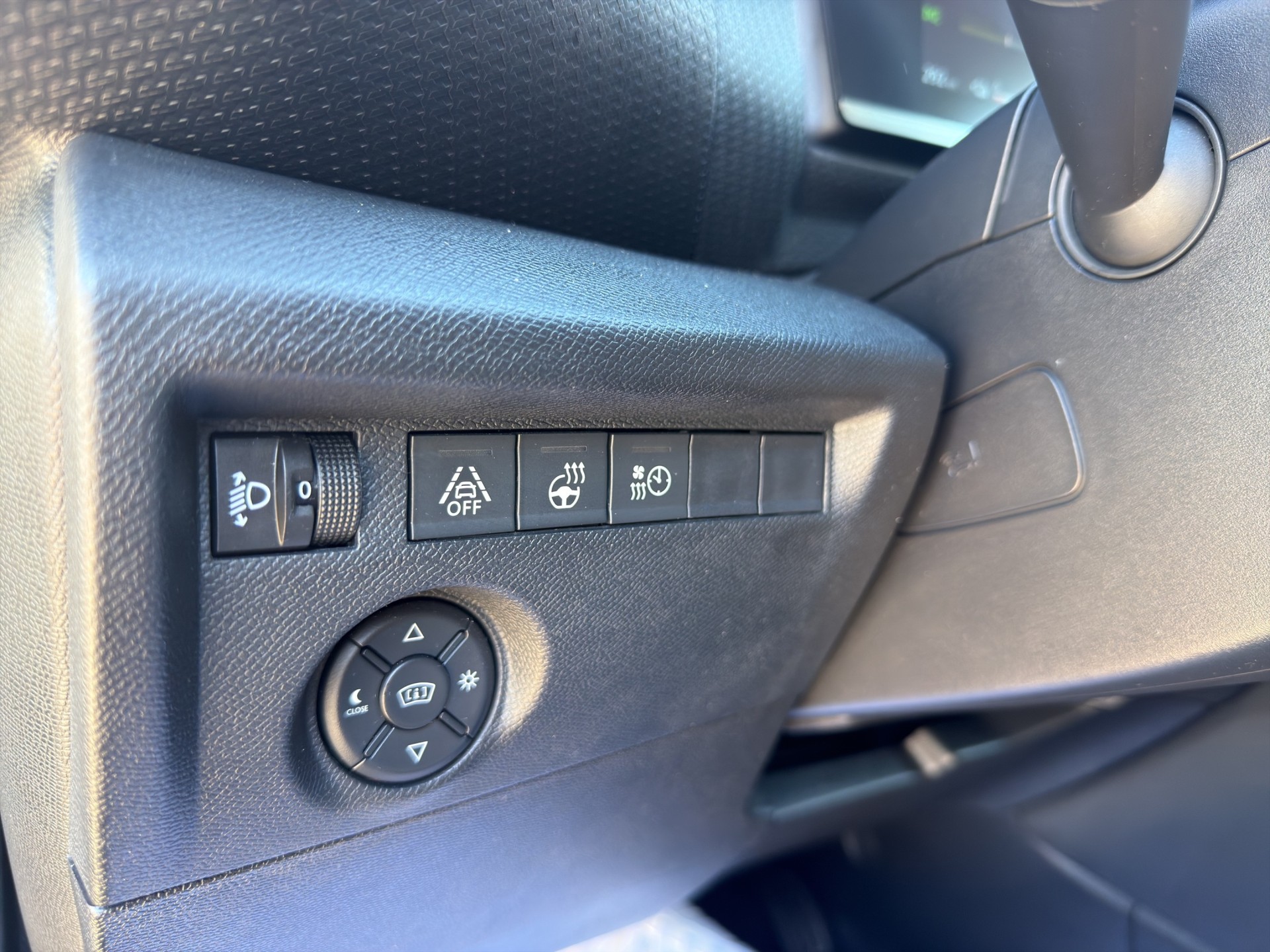 CITROEN C4 Electric Shine Pack-image-18