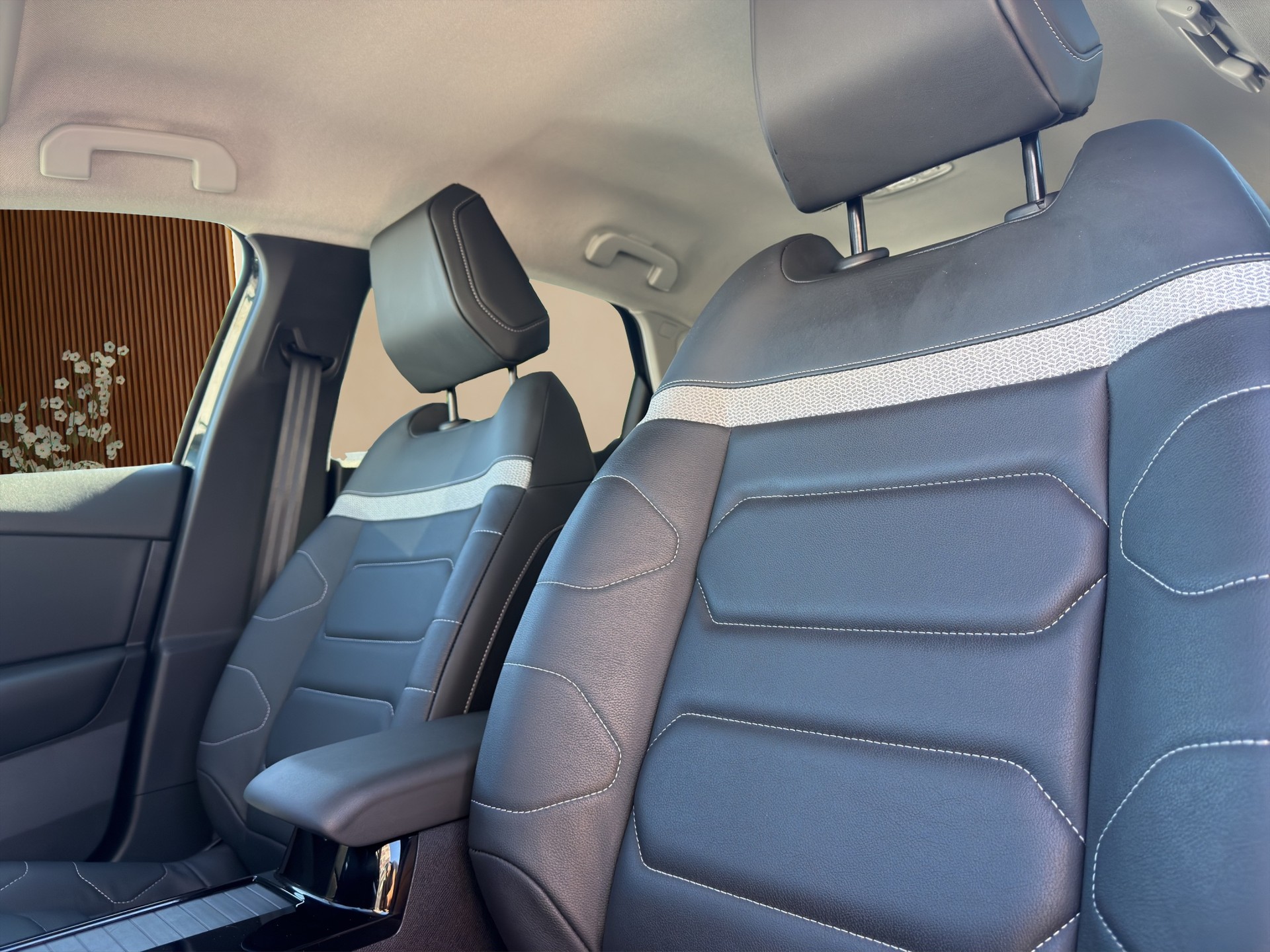 CITROEN C4 Electric Shine Pack-image-12