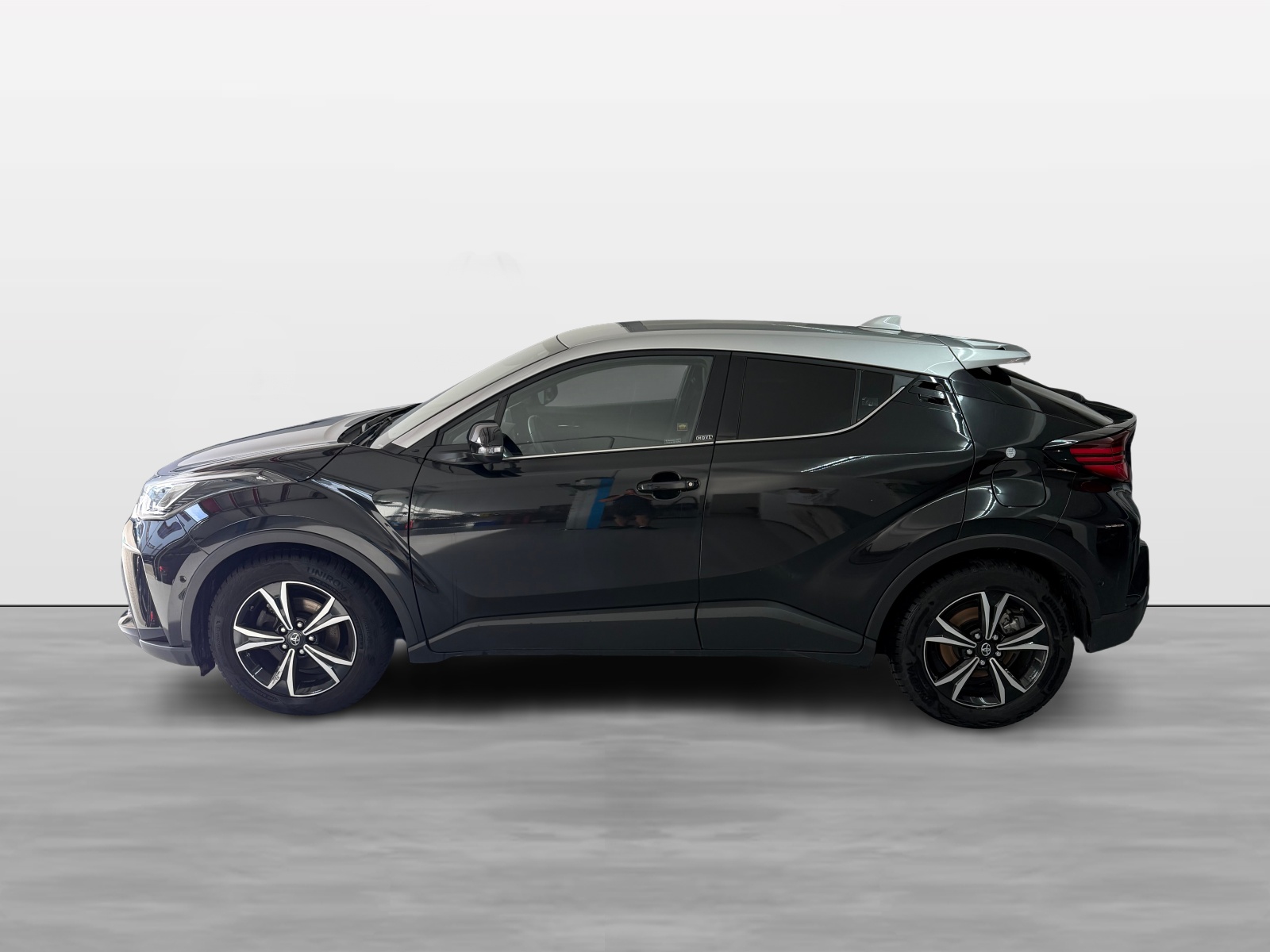 TOYOTA C-HR 2.0 HSD CVT Trend-image-2