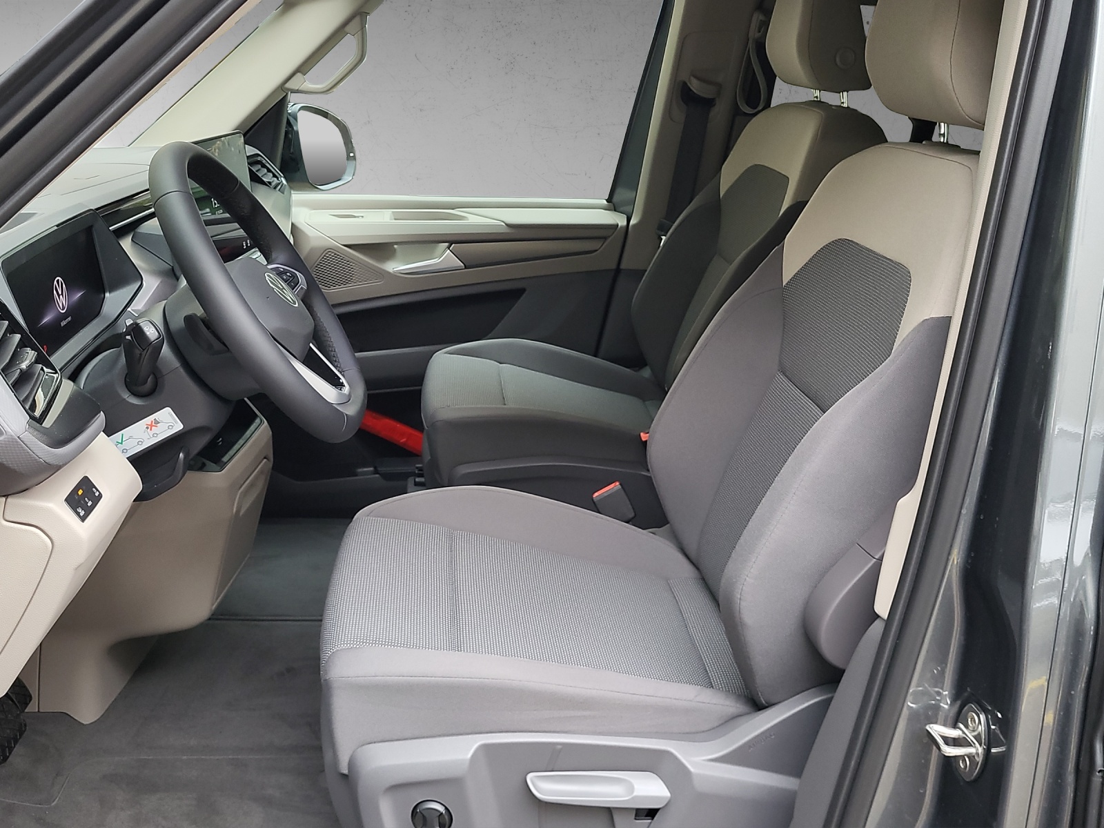 VW California Beach Tour Liberty eHybrid 4Motion-image-8