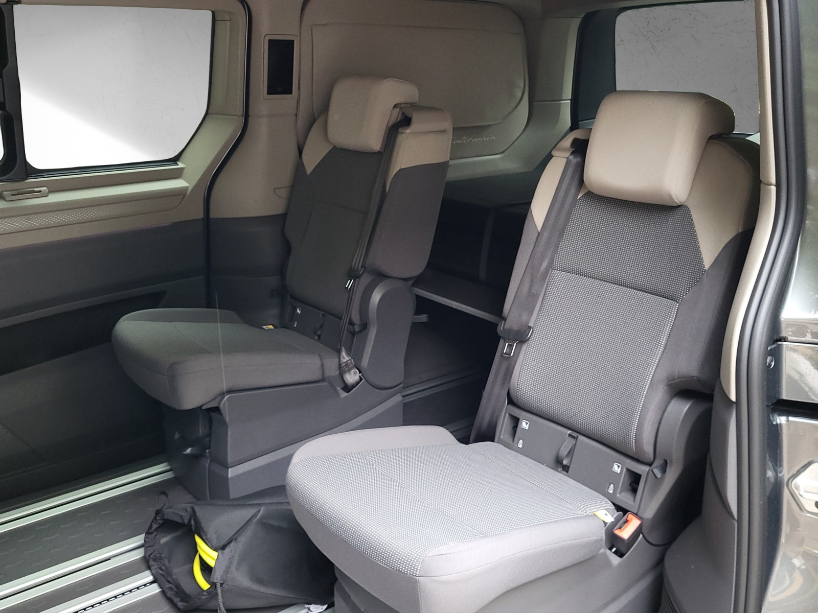 VW California Beach Tour Liberty eHybrid 4Motion-image-16