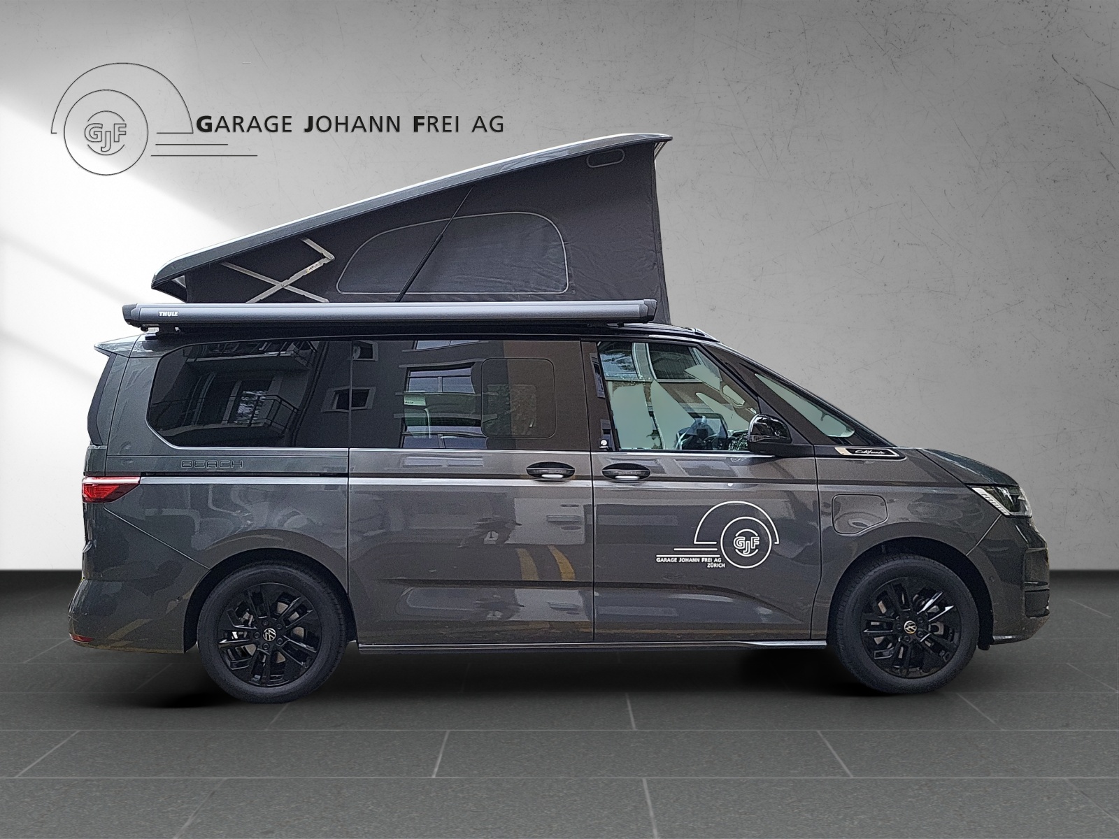 VW California Beach Tour Liberty eHybrid 4Motion-image-5