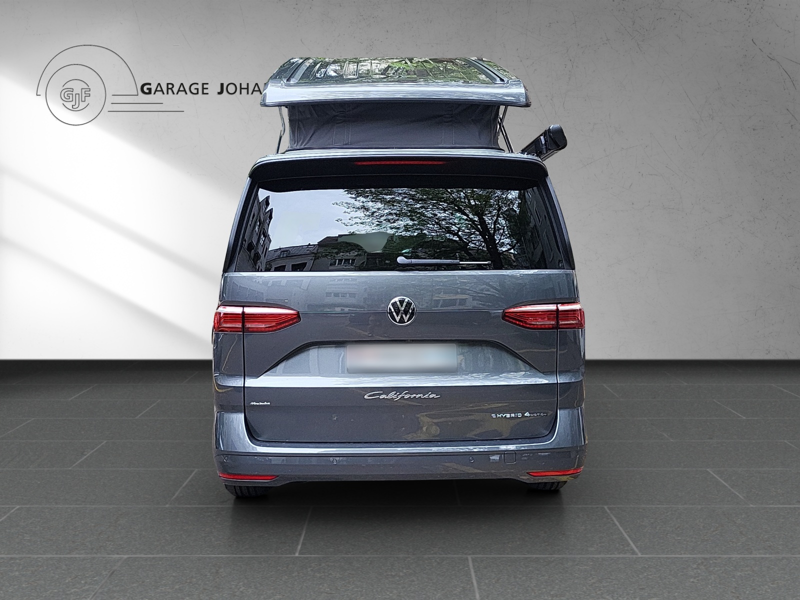 VW California Beach Tour Liberty eHybrid 4Motion-image-3