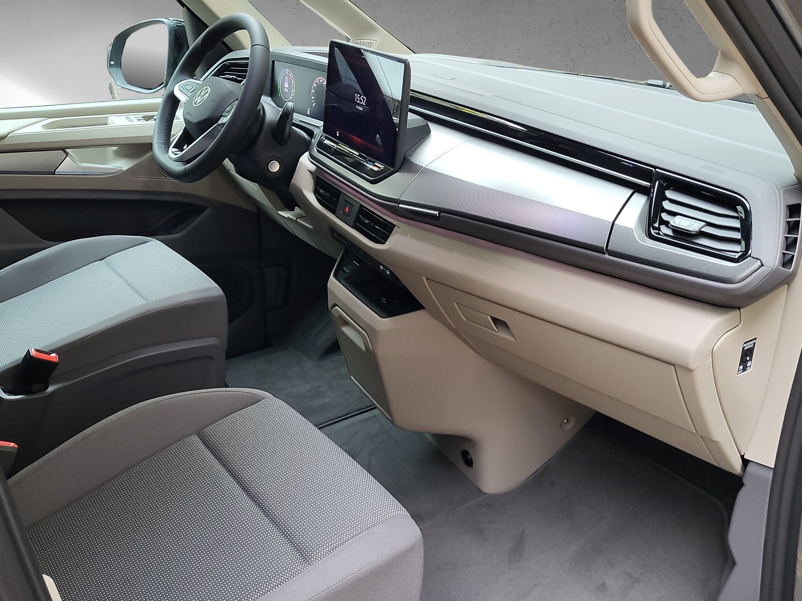 VW California Beach Tour Liberty eHybrid 4Motion-image-9