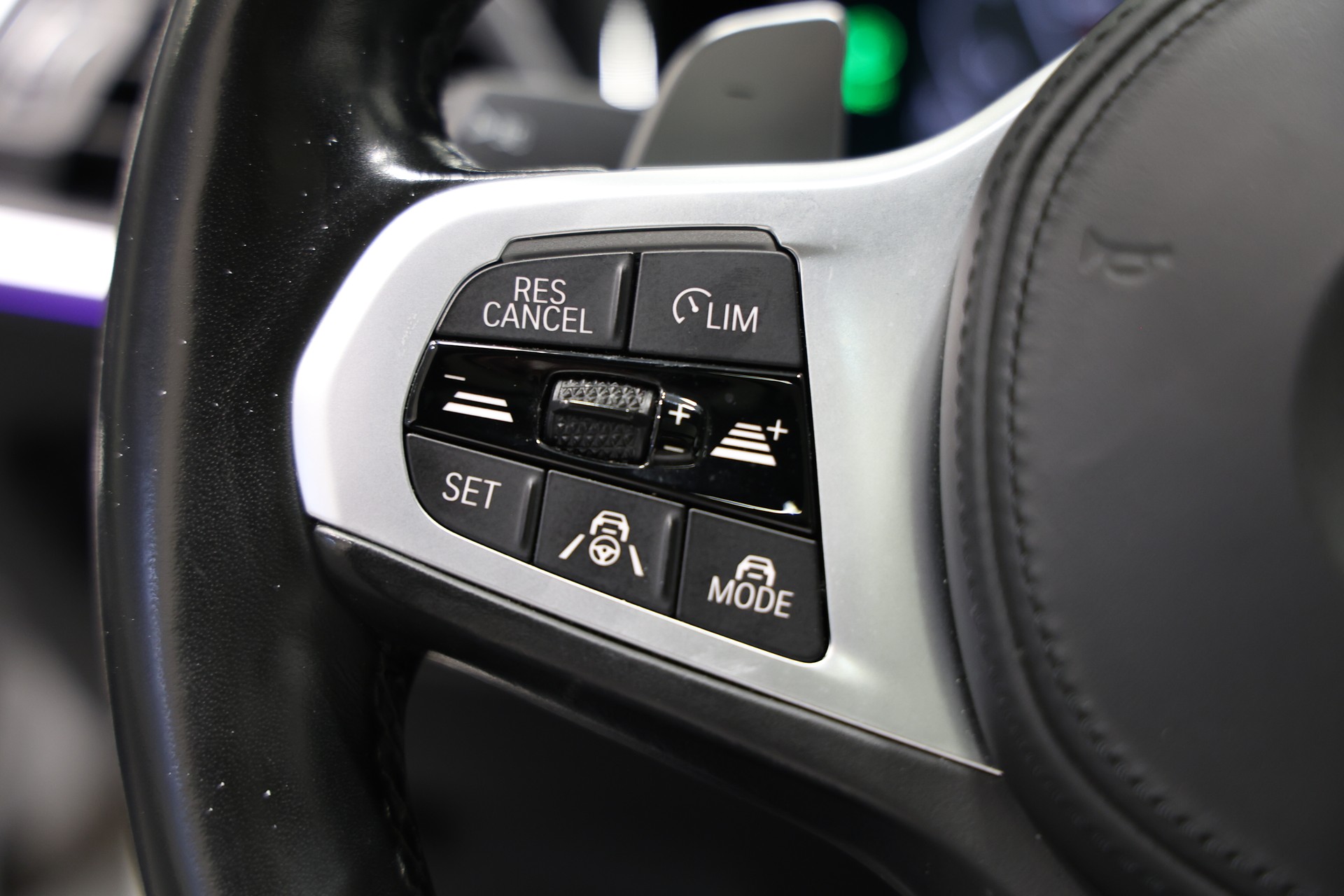 BMW M340d xDrive 48V Touring Steptronic Sport *CH-Fahrzeug*-image-19