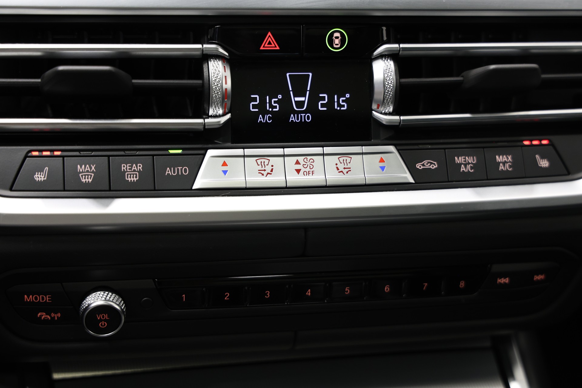 BMW M340d xDrive 48V Touring Steptronic Sport *CH-Fahrzeug*-image-21